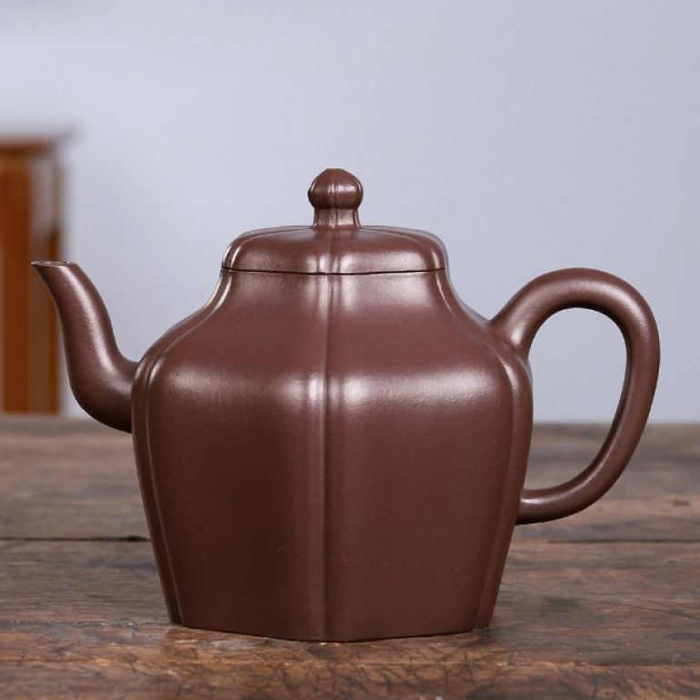 【六方抽角】-- 被酒莫驚春睡重，賭書消得潑茶香，當時只道是尋常。