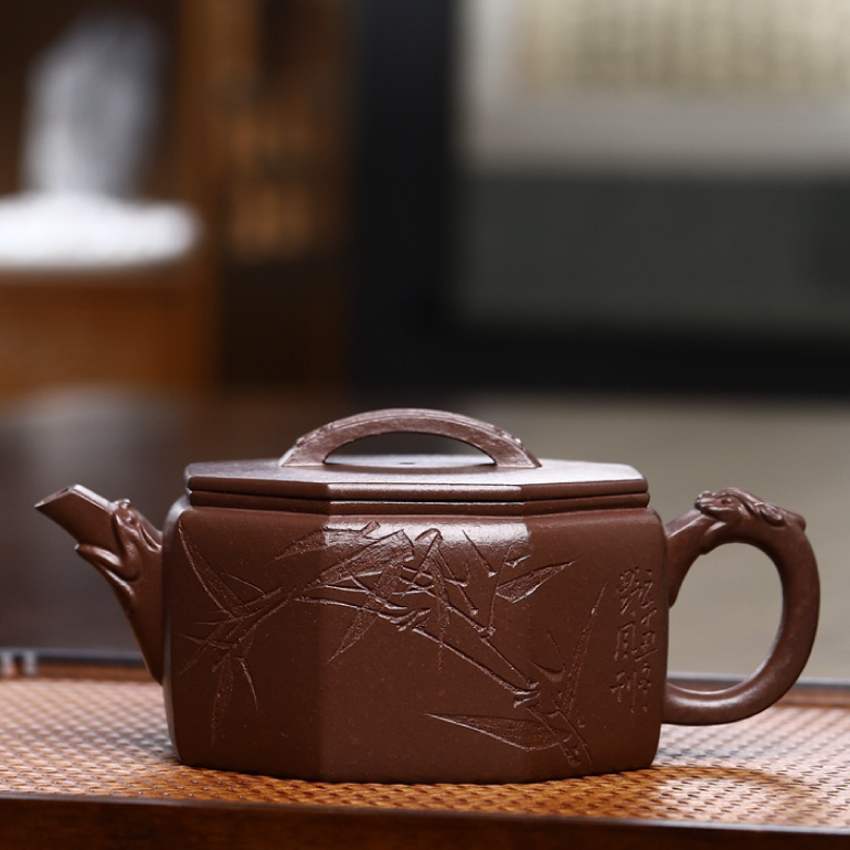 【龍頭漢瓦】-- 平陽上蘭，瓦漢宮盤。池光不定，初涵露干。