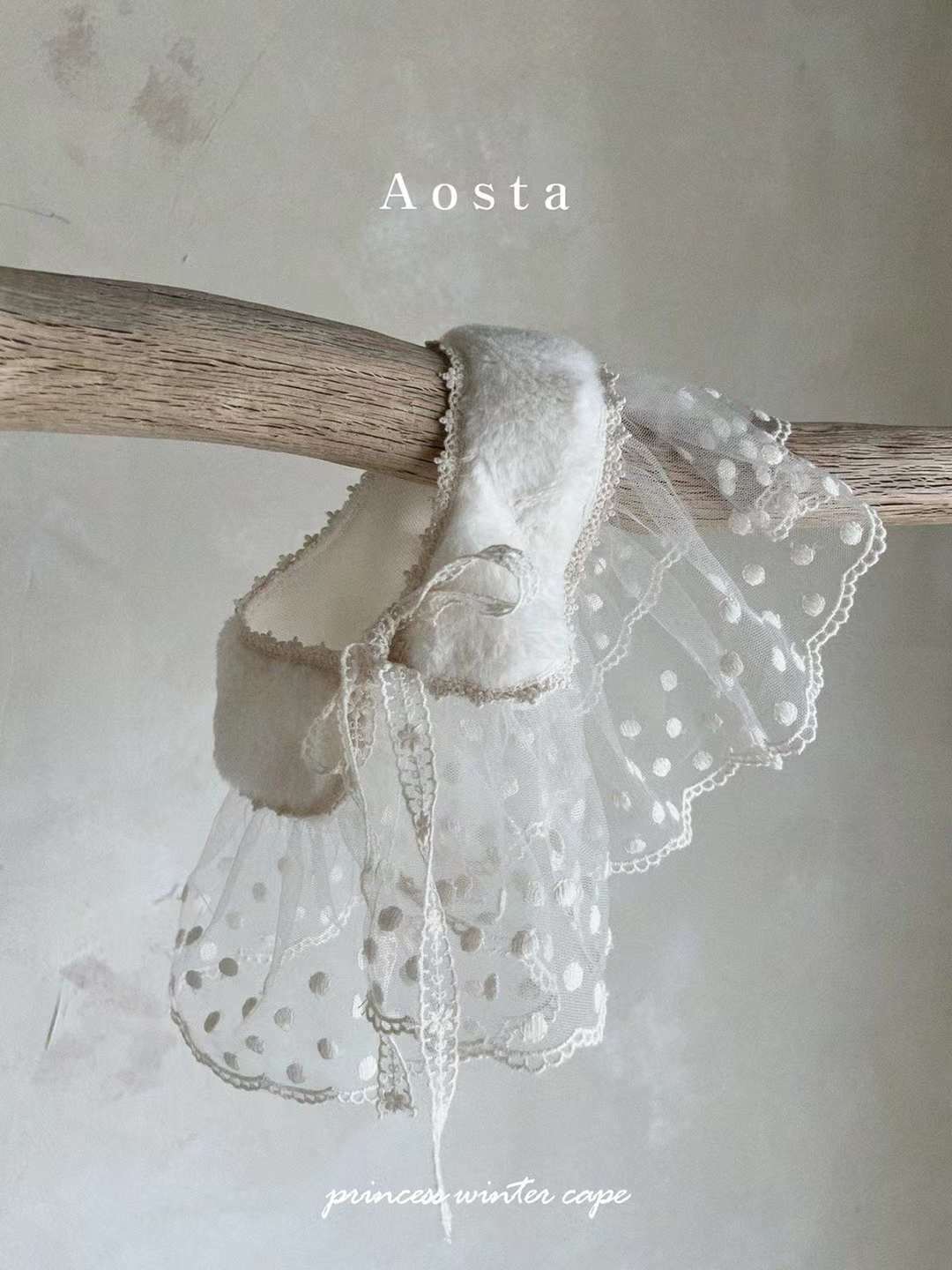 Aosta Winter Cape