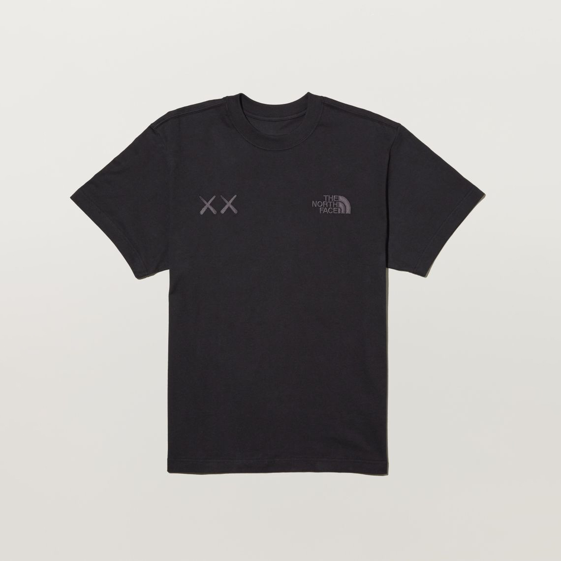 THE NORTH FACE X KAWS TEE FW22 黑/白