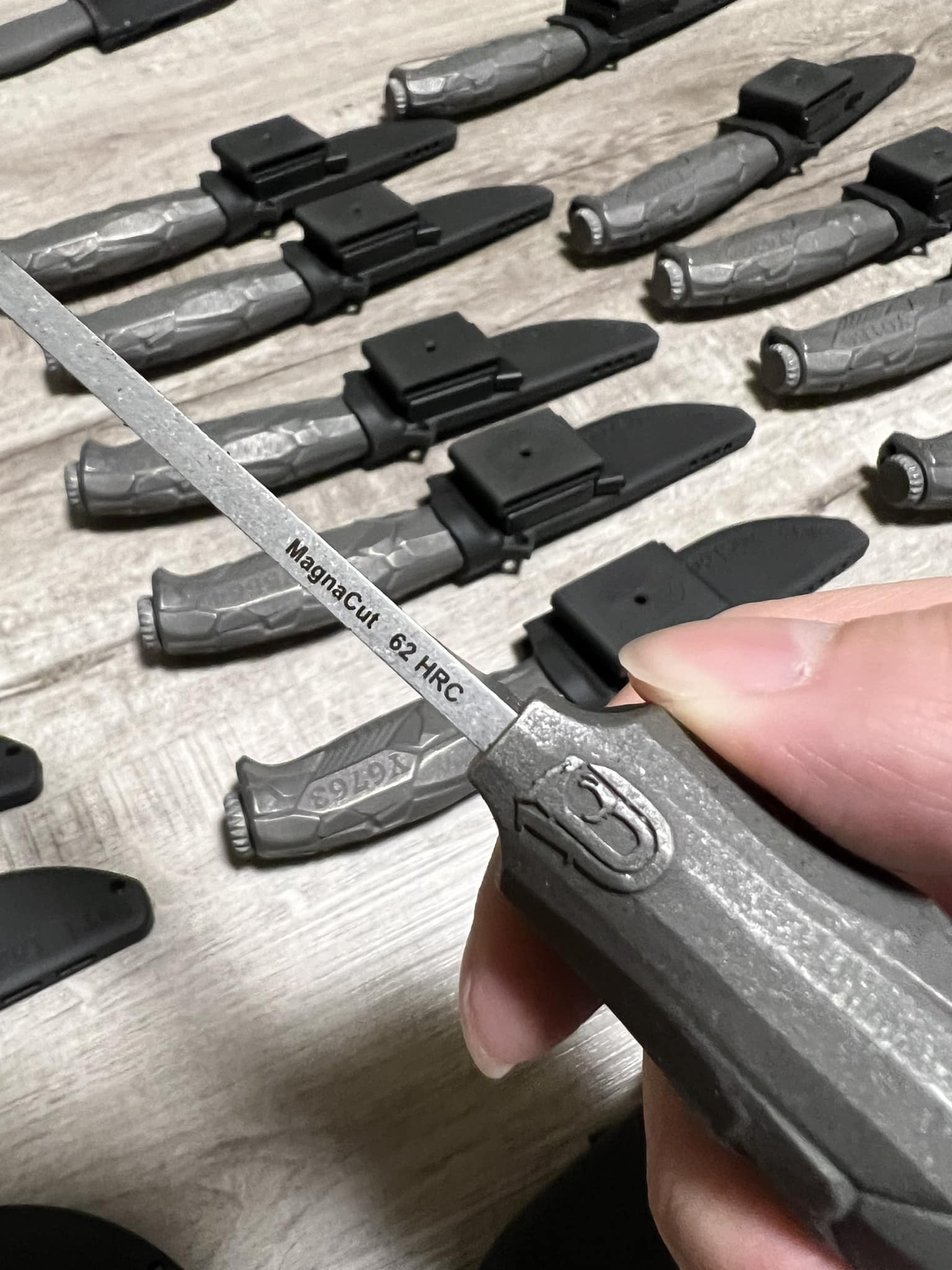 Utsch & Gierse Tools GmbH Survival blade in MagnaCut 生存直刀