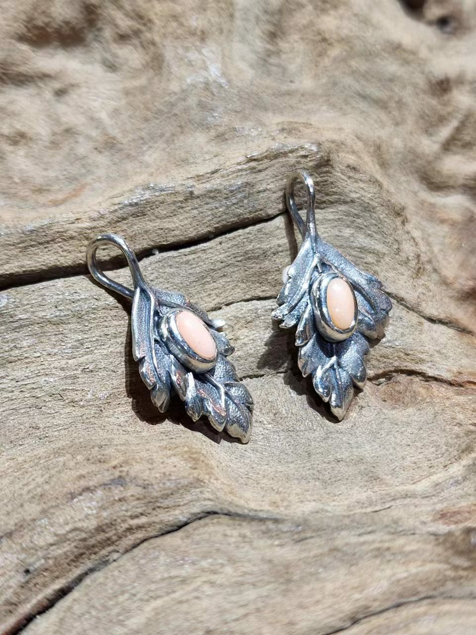 *Black Venom Jewelry- Freedom & Prayer 純銀罌粟葉鑲粉珊瑚