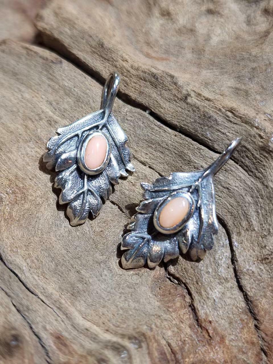 *Black Venom Jewelry- Freedom & Prayer 純銀罌粟葉鑲粉珊瑚