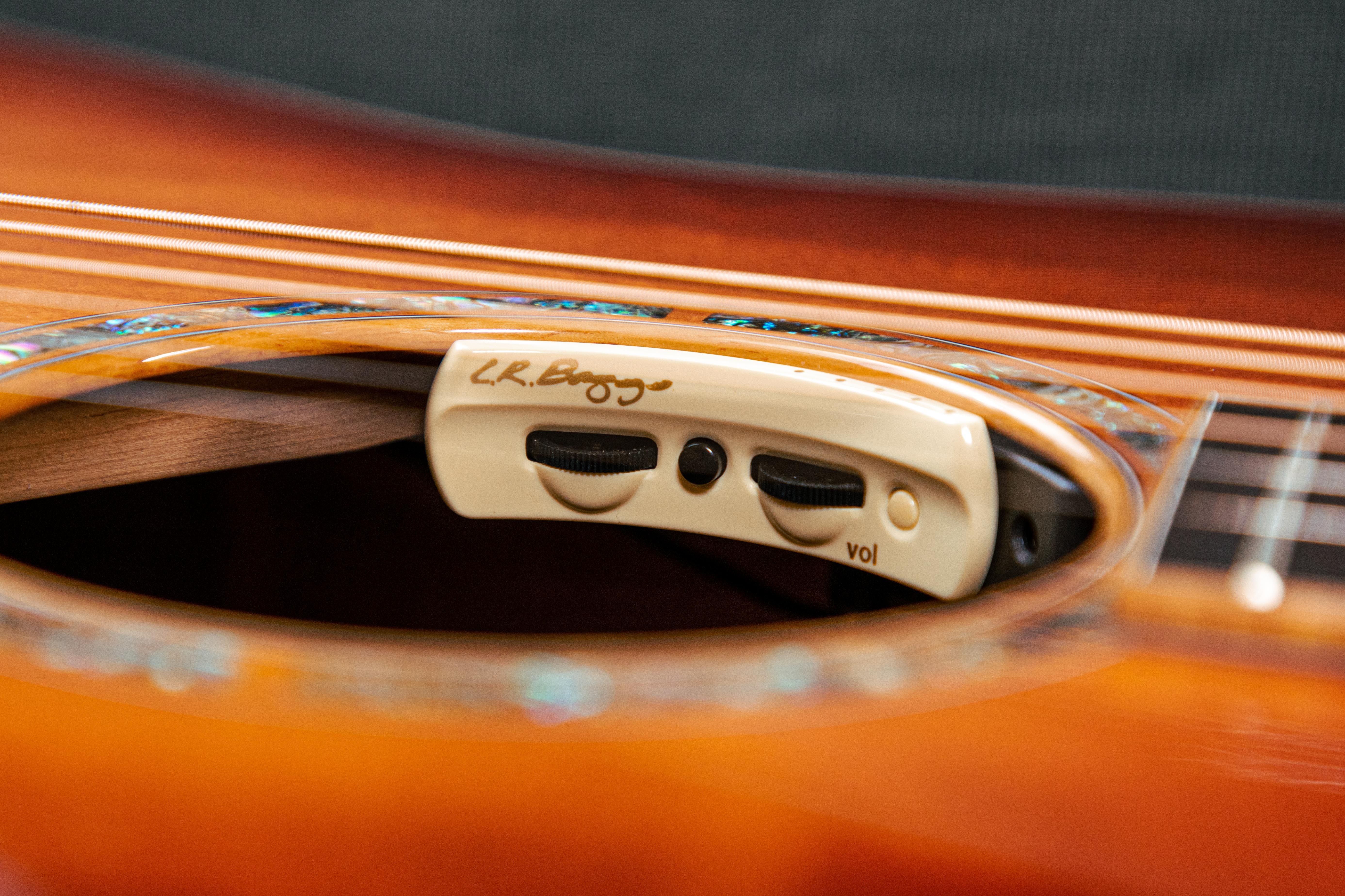 Breedlove Breedlove MCD28EA 高階手工全單板吉他 熊爪西卡雲杉木面板+相思木側背 美廠 [附LR Baggs Anthem TRU-Mic 頂規拾音器] 第 6 張圖片｜三峽吉他 / Bass