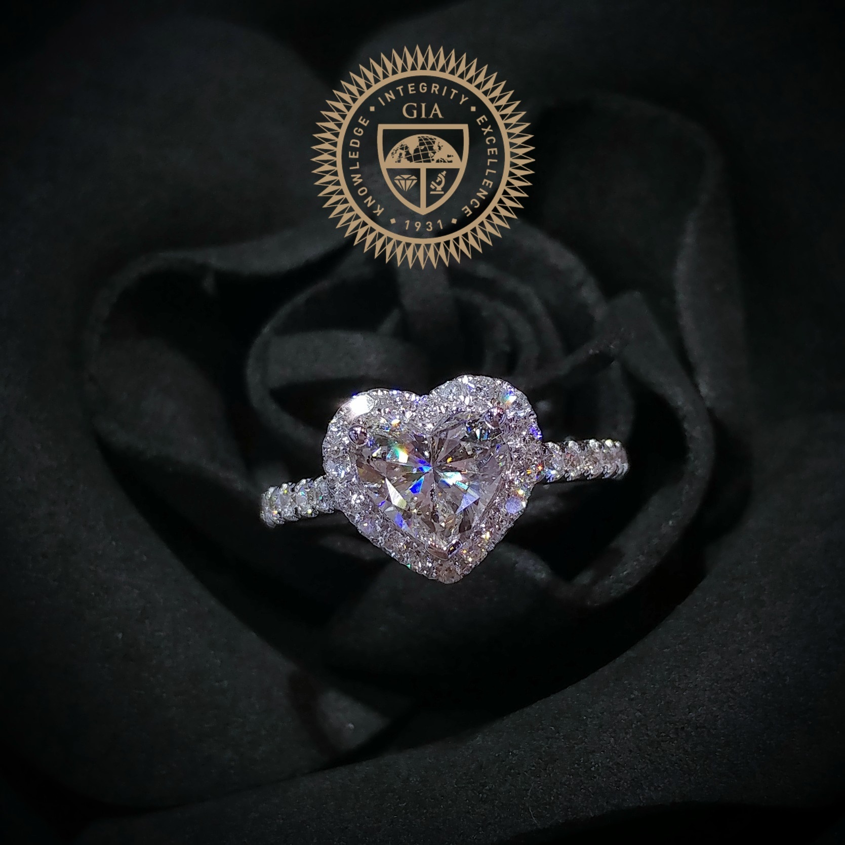 18K White Gold 1.49ct Heart Shaped Diamond Ring