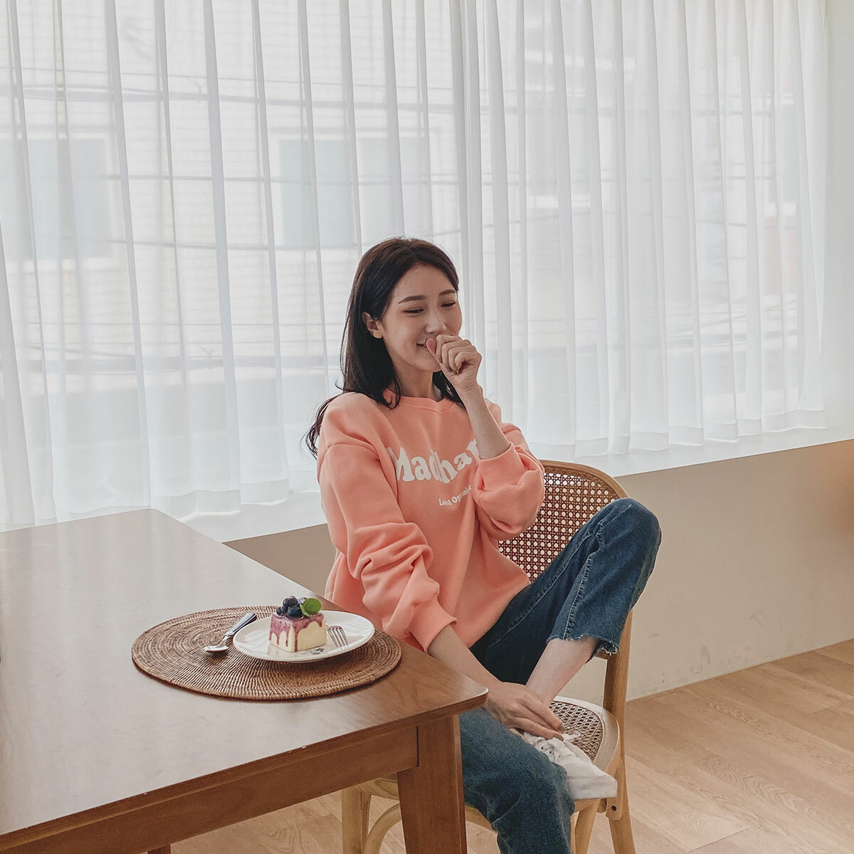 【現貨】韓國瘋狂快樂madhappy大學T