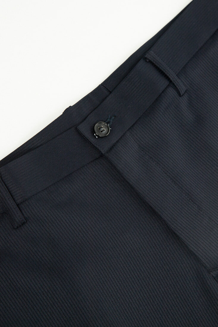 藍色細直紋修身西裝褲-褲頭