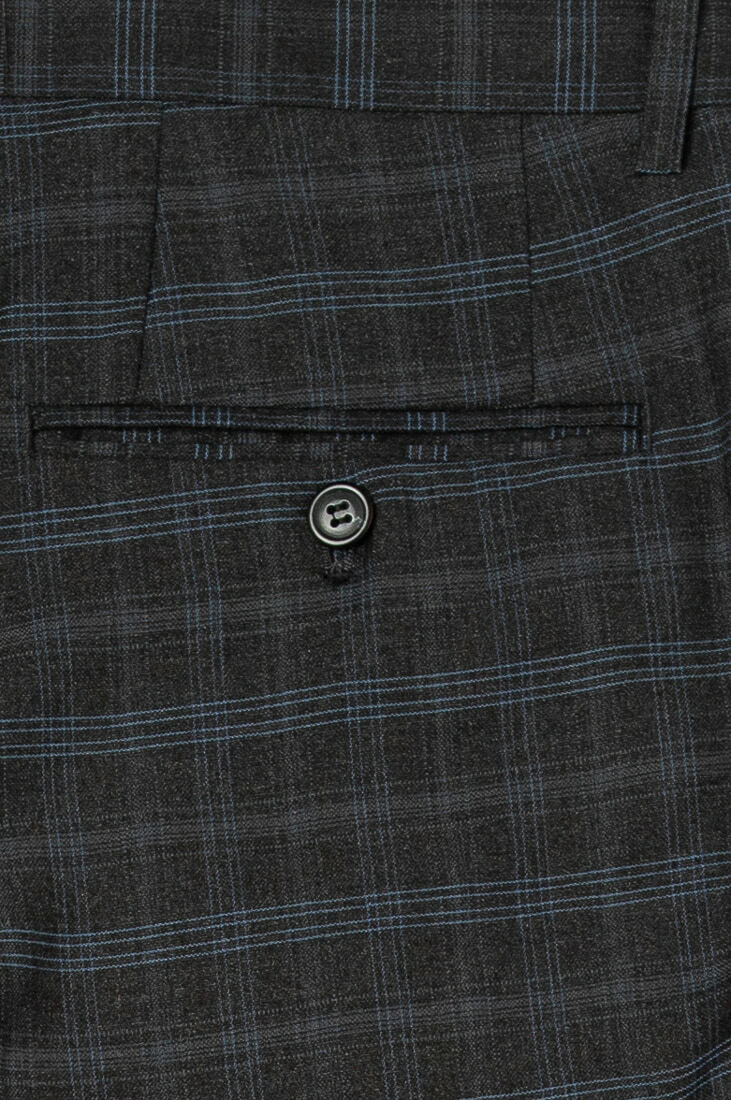 灰色格紋修身西裝褲-後口袋