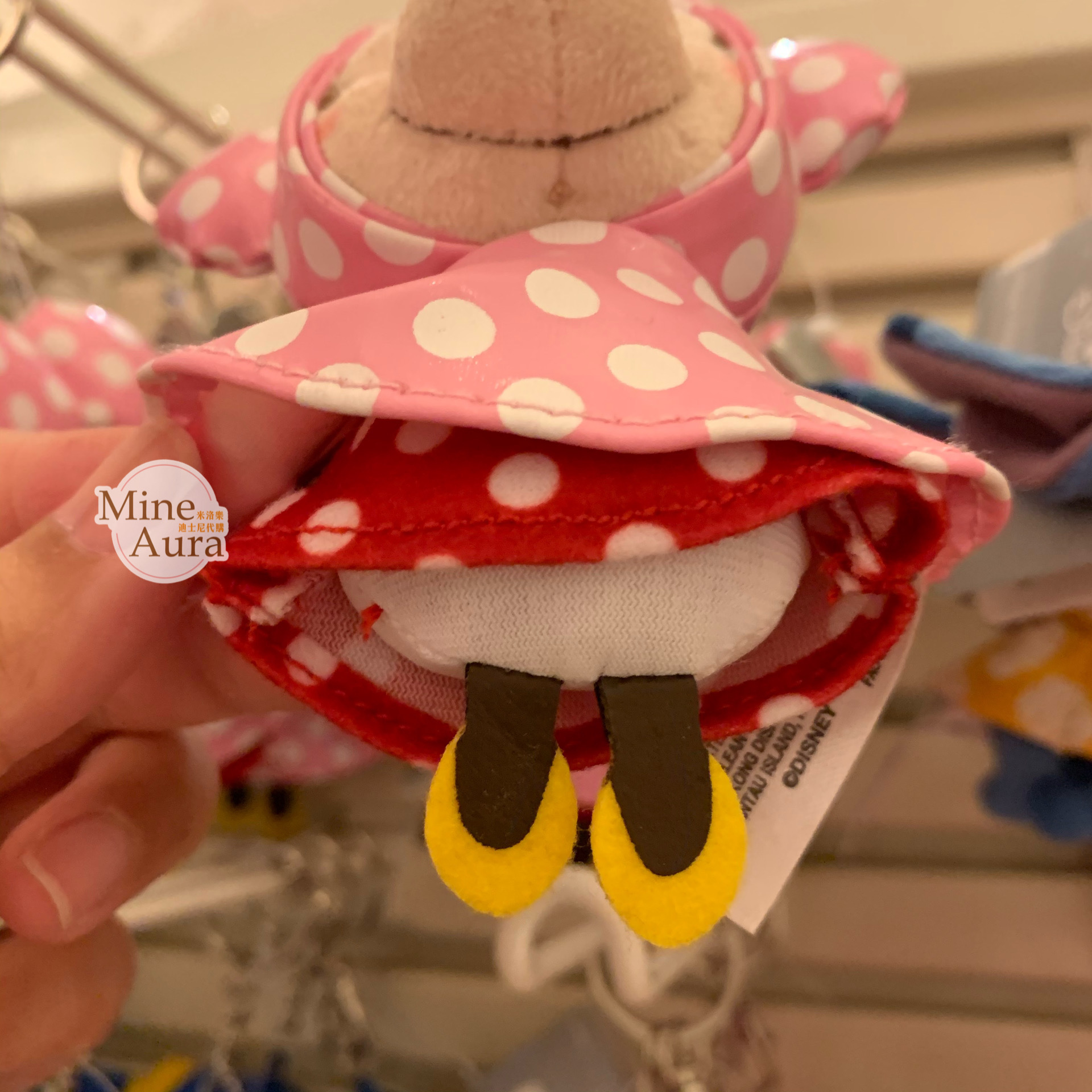 雨衣裝 米妮 Minnie 絨毛 鑰匙圈 吊飾 -香港迪士尼樂園