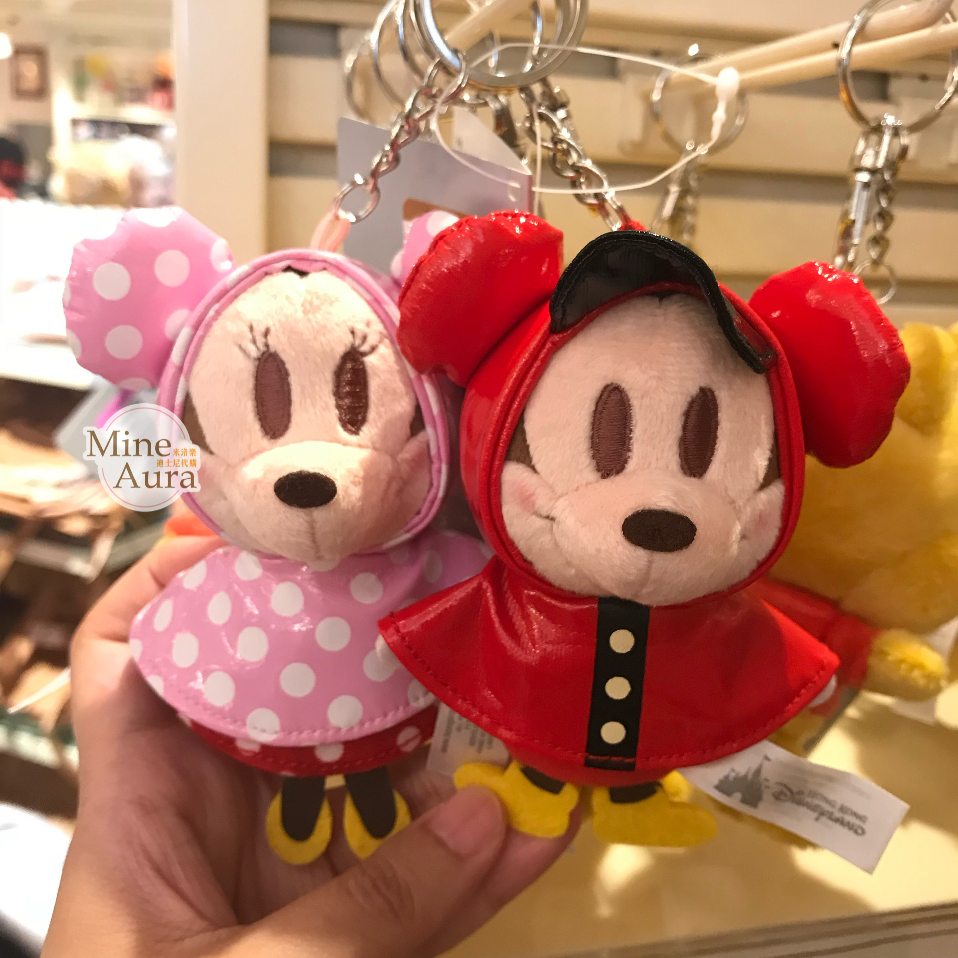 雨衣裝 米奇 Mickey 絨毛 鑰匙圈 吊飾 -香港迪士尼樂園