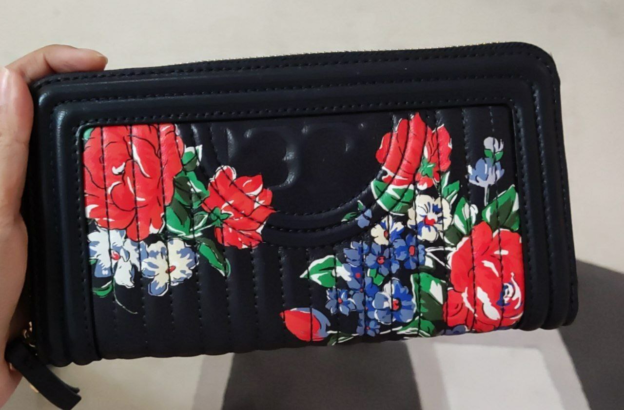 [S] TORY BURCH 64504-978 FLEMING SOFT PRINTED ZIP CONTINENTAL WALLET, NAVY TEA ROSE, STB170 (STB170)