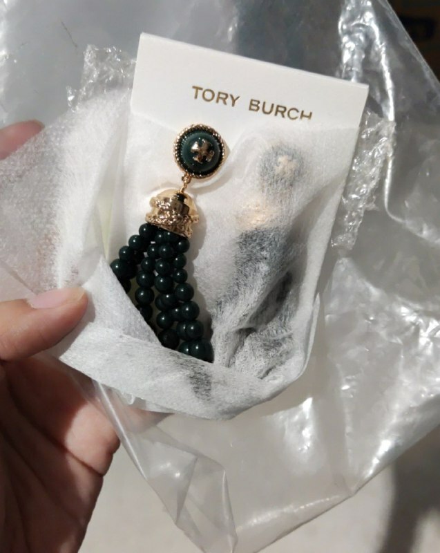 [S] TORY BURCH BEADED TASSEL EARRING, GREEN, 52710-346 (STB99)
