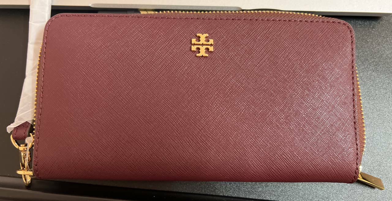 [S] TORY BURCH EMERSON WRISTLET ZIP CONTINENTAL CLARET, 74179-639 (STB11)