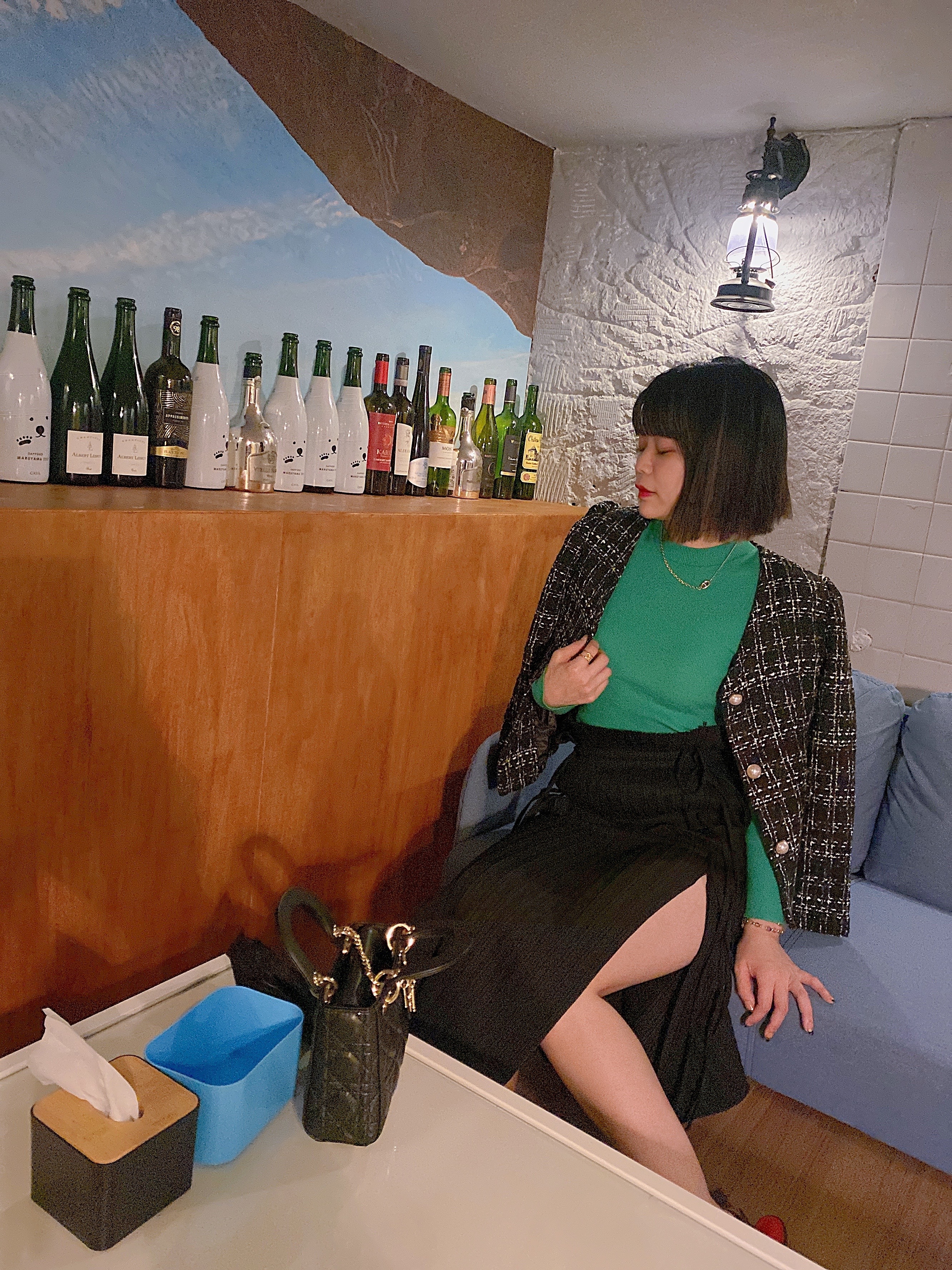 重工面料 壓褶開衩抽繩裙(黑/白)