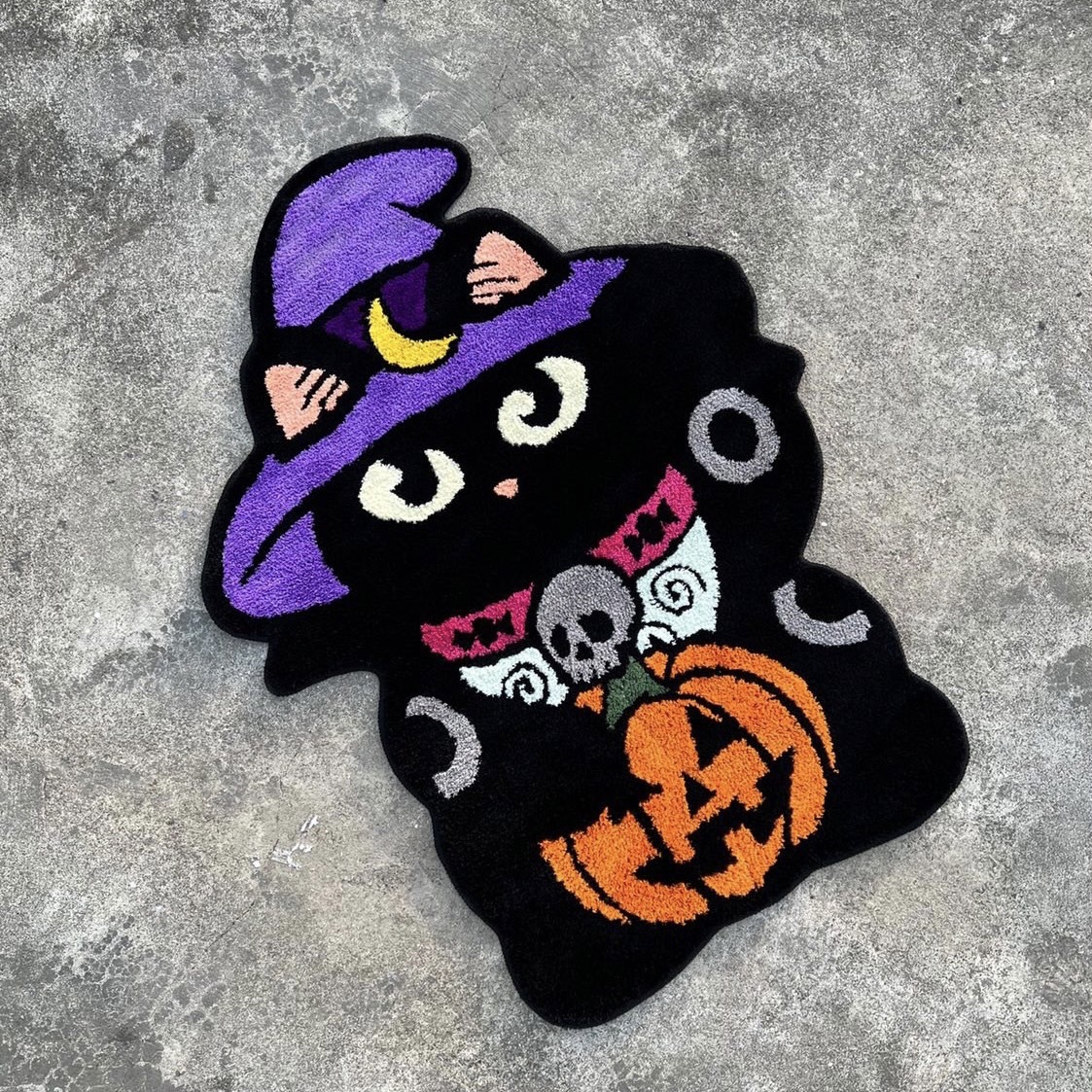 RAW EMOTIONS 招財貓地毯 萬聖節版本