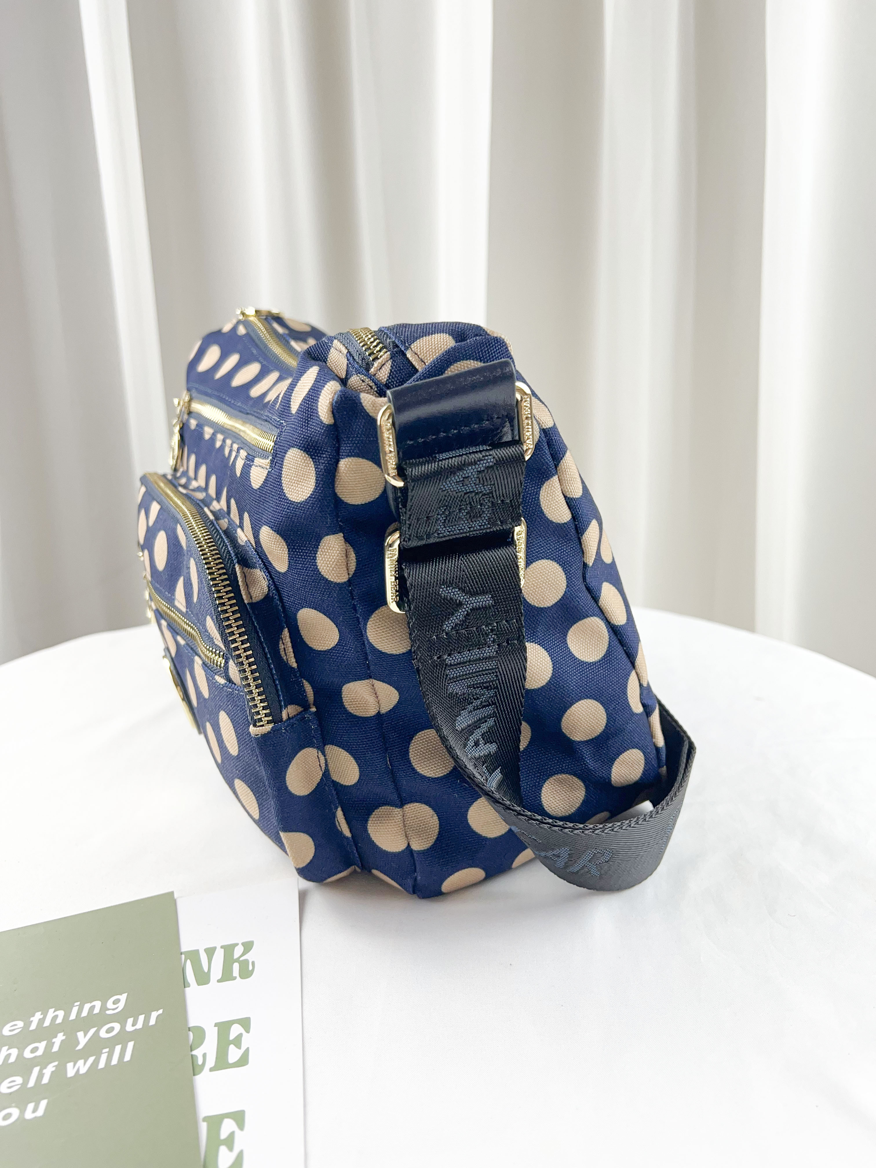 FamilyBear 卡其點點側背包 附酒精保護套+酒精瓶   #6155