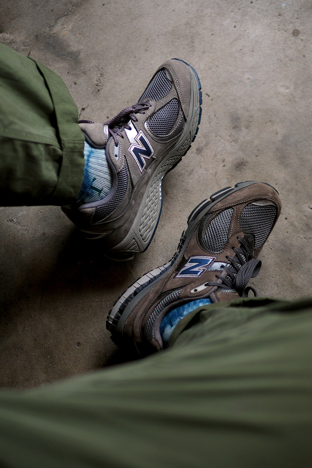 iSNEAKERS｜New Balance 2002R "Army Gray" 軍綠 ML2002RA
