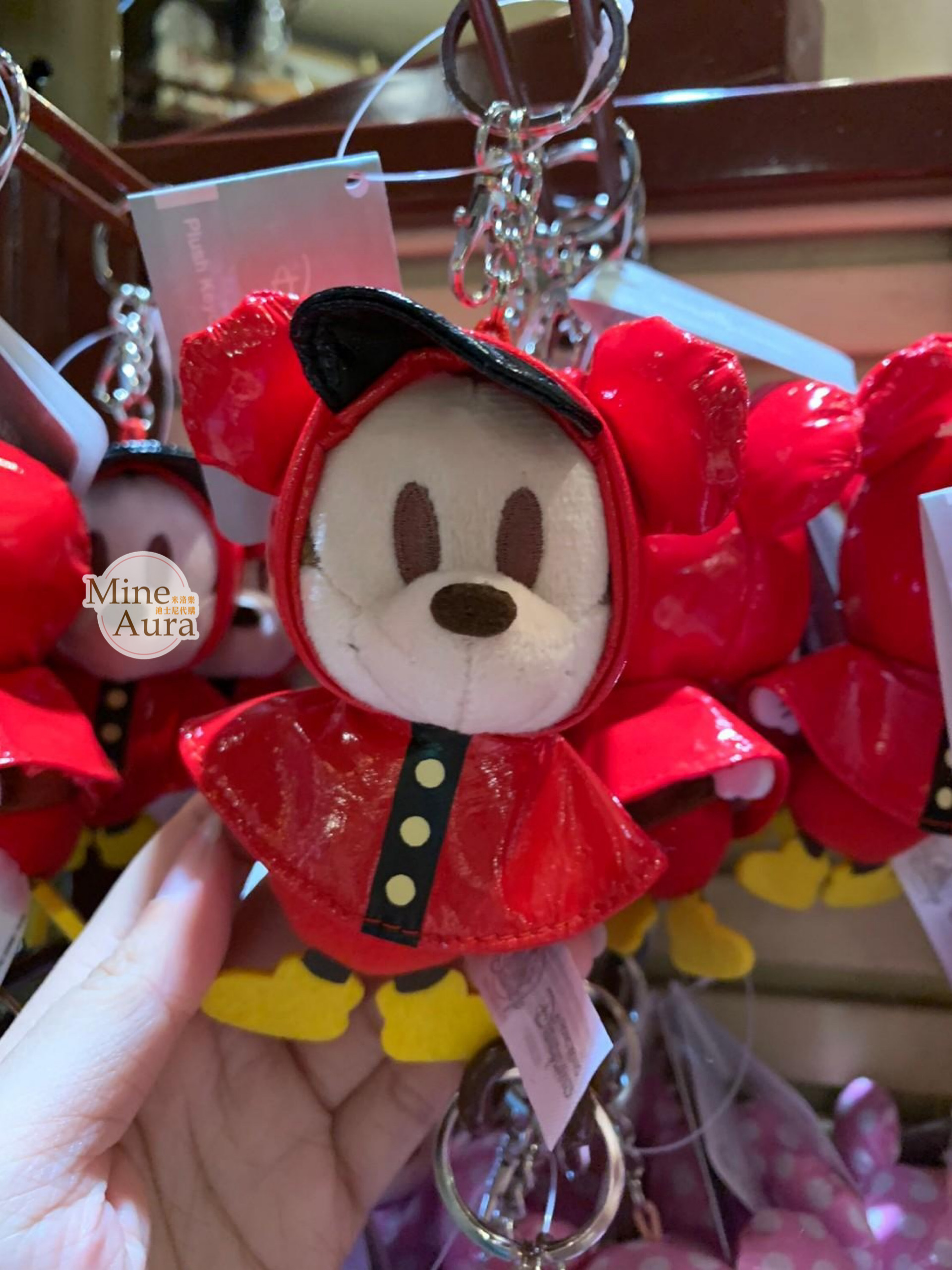 雨衣裝 米奇 Mickey 絨毛 鑰匙圈 吊飾 -香港迪士尼樂園