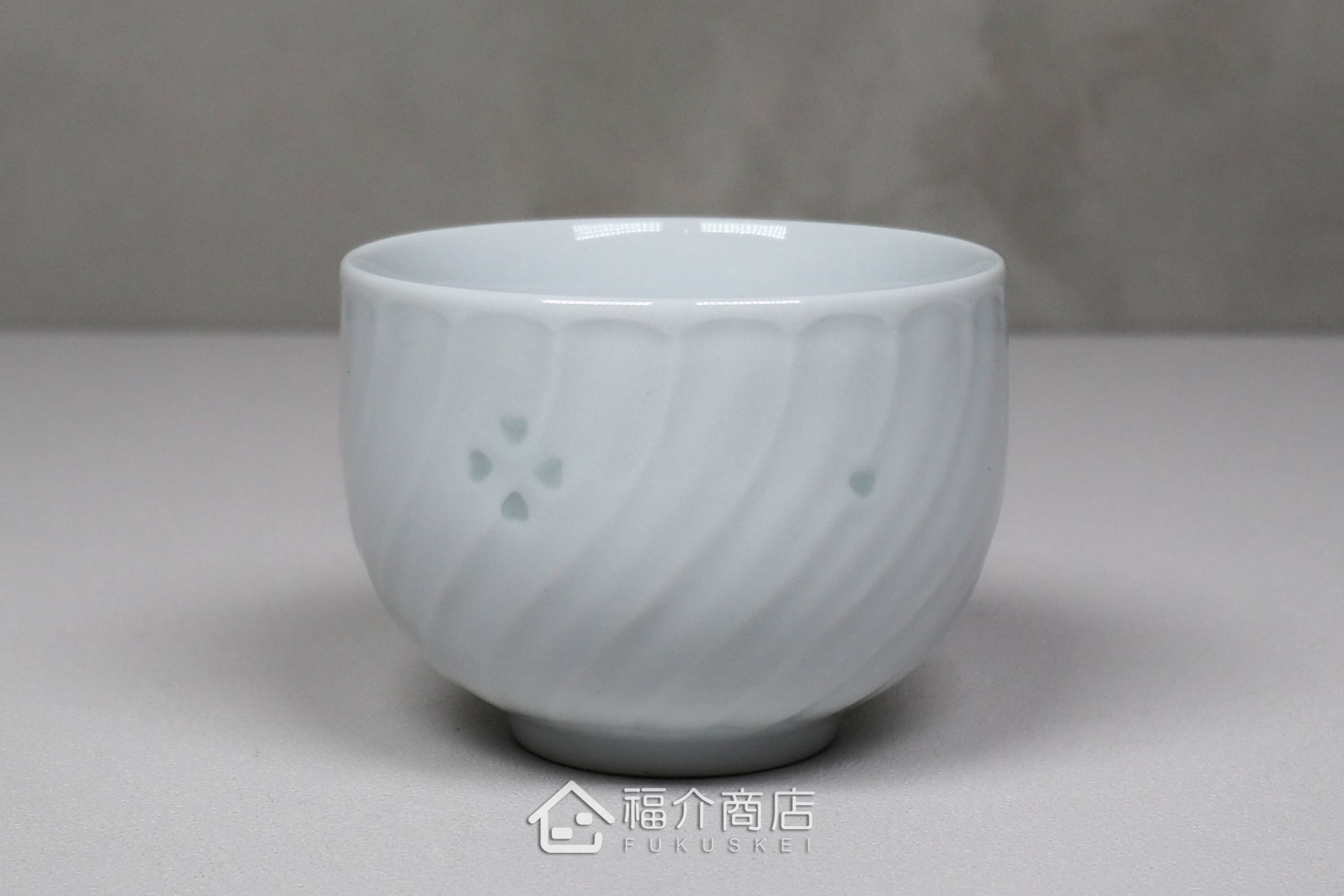 日本白青色陶瓷茶杯