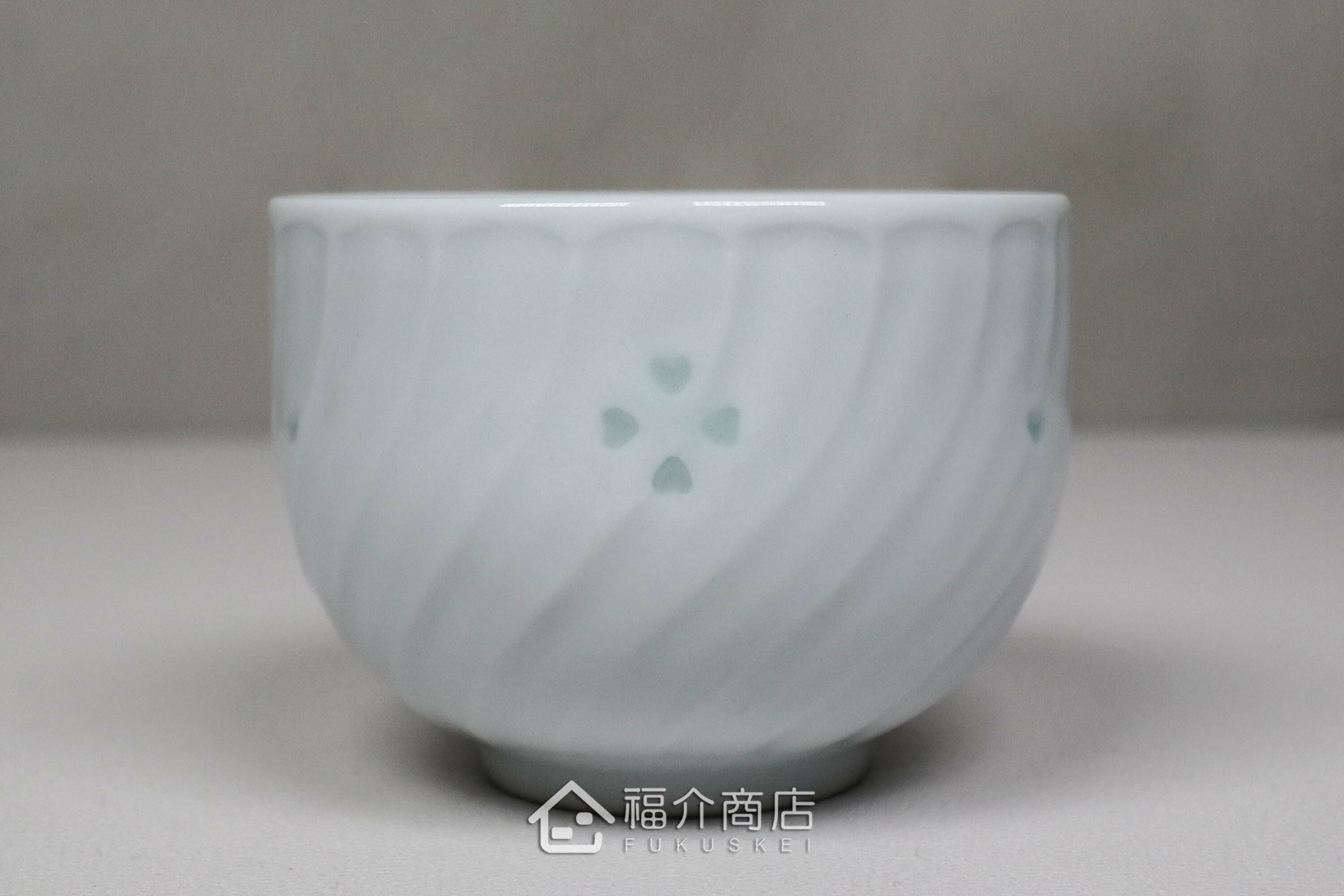 日本白青色陶瓷茶杯