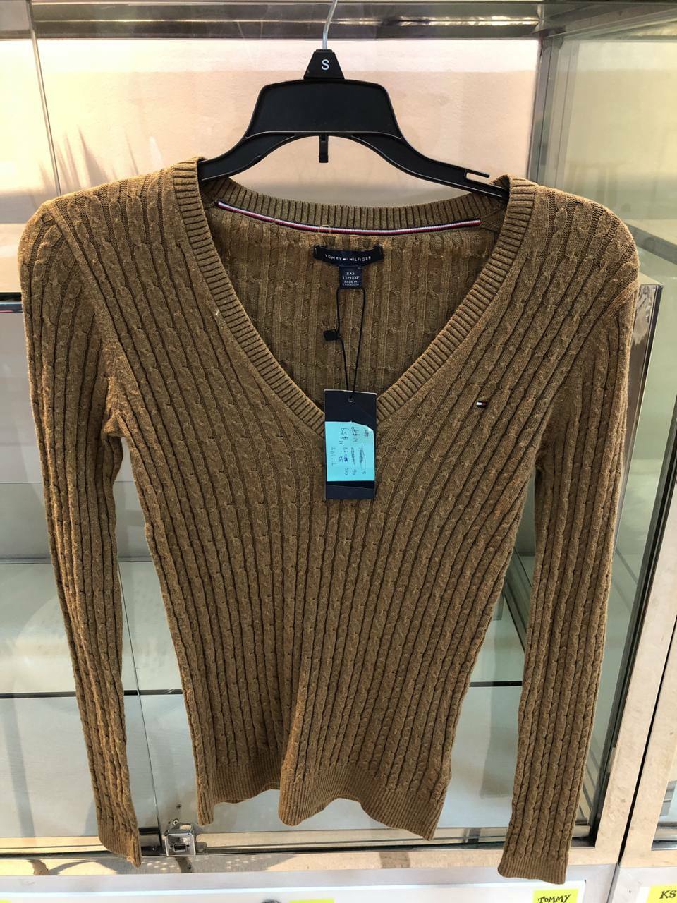 [S] TOMMY HILFIGER ESSENTIAL SOLID V-NECK SWEATER,BROWN, 76J1751-251 (STH68)