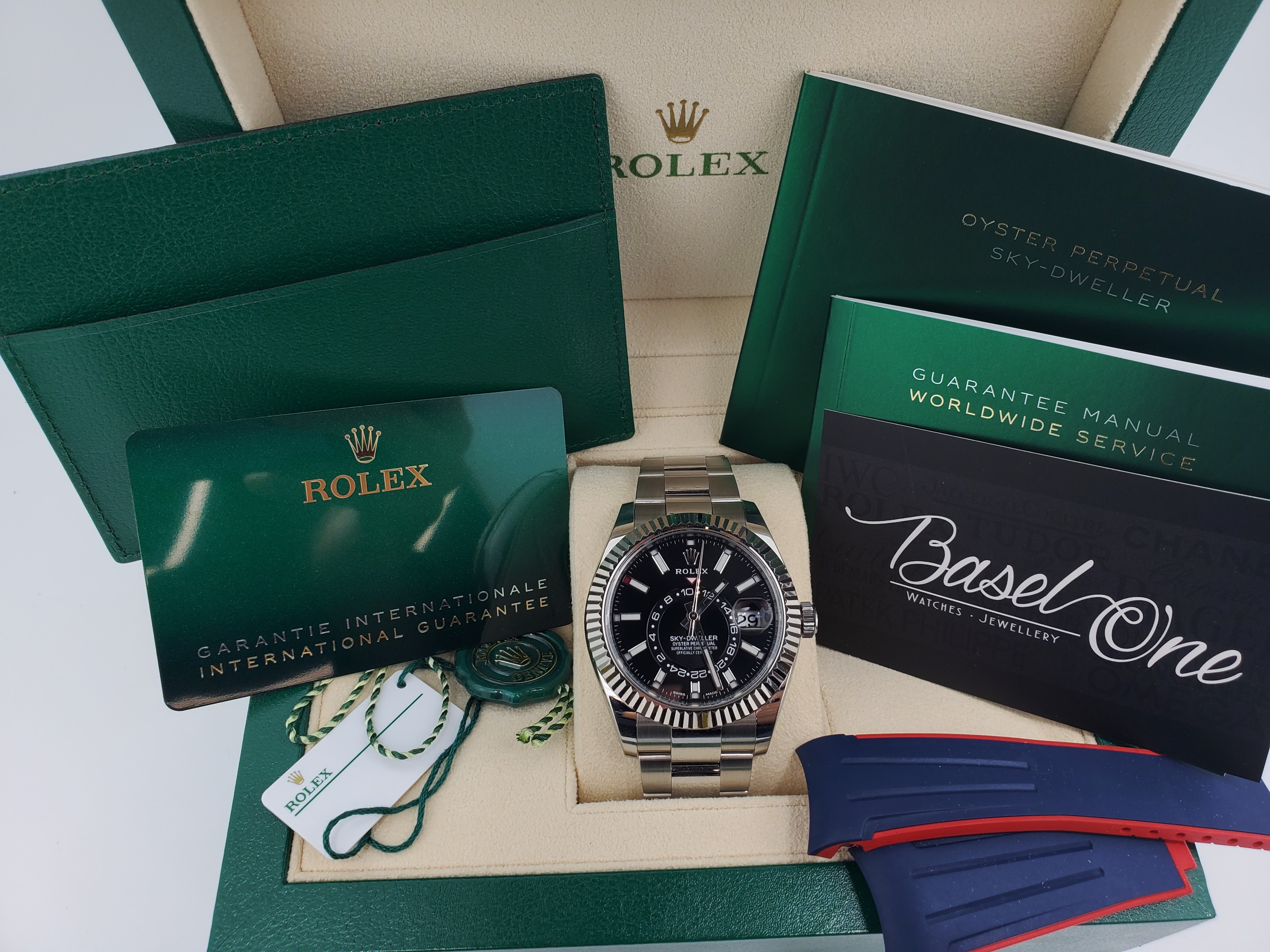 PRE-OWNED ROLEX 326934 SKY DWELLER STAINLESS STEEL BLACK GMT DATE 42mm