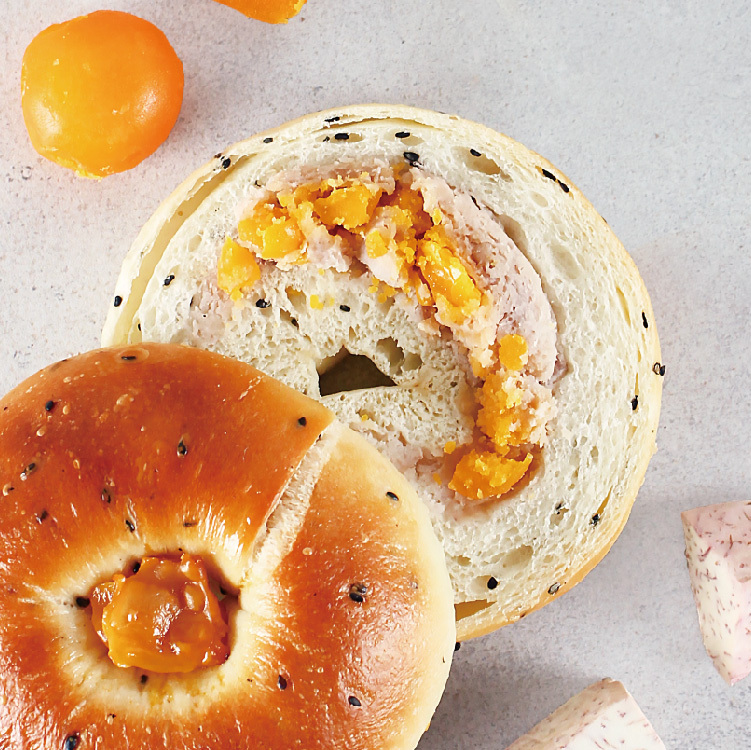 芋頭鹹蛋黃貝果 (蛋奶素)