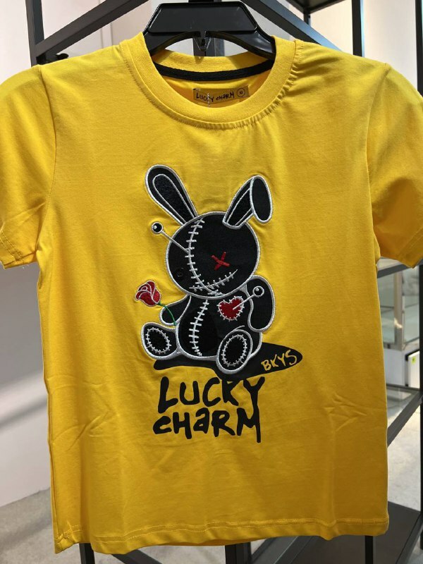 [S] LUCKY CHARM BKYS TSHIRT,GOLD/BLACK, T934B-GOLD/BLACK [FINAL SALE] (SLCM25)