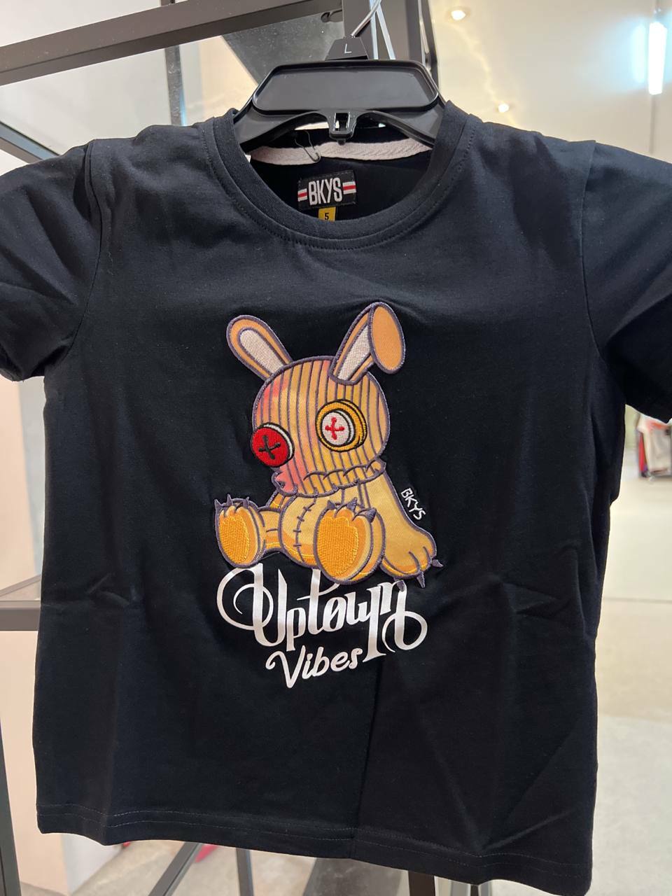 [S] LUCKY CHARM UPTOWN VIBES TSHIRT,BLACK, T380T-BLACK [FINAL SALE](SLCM53)