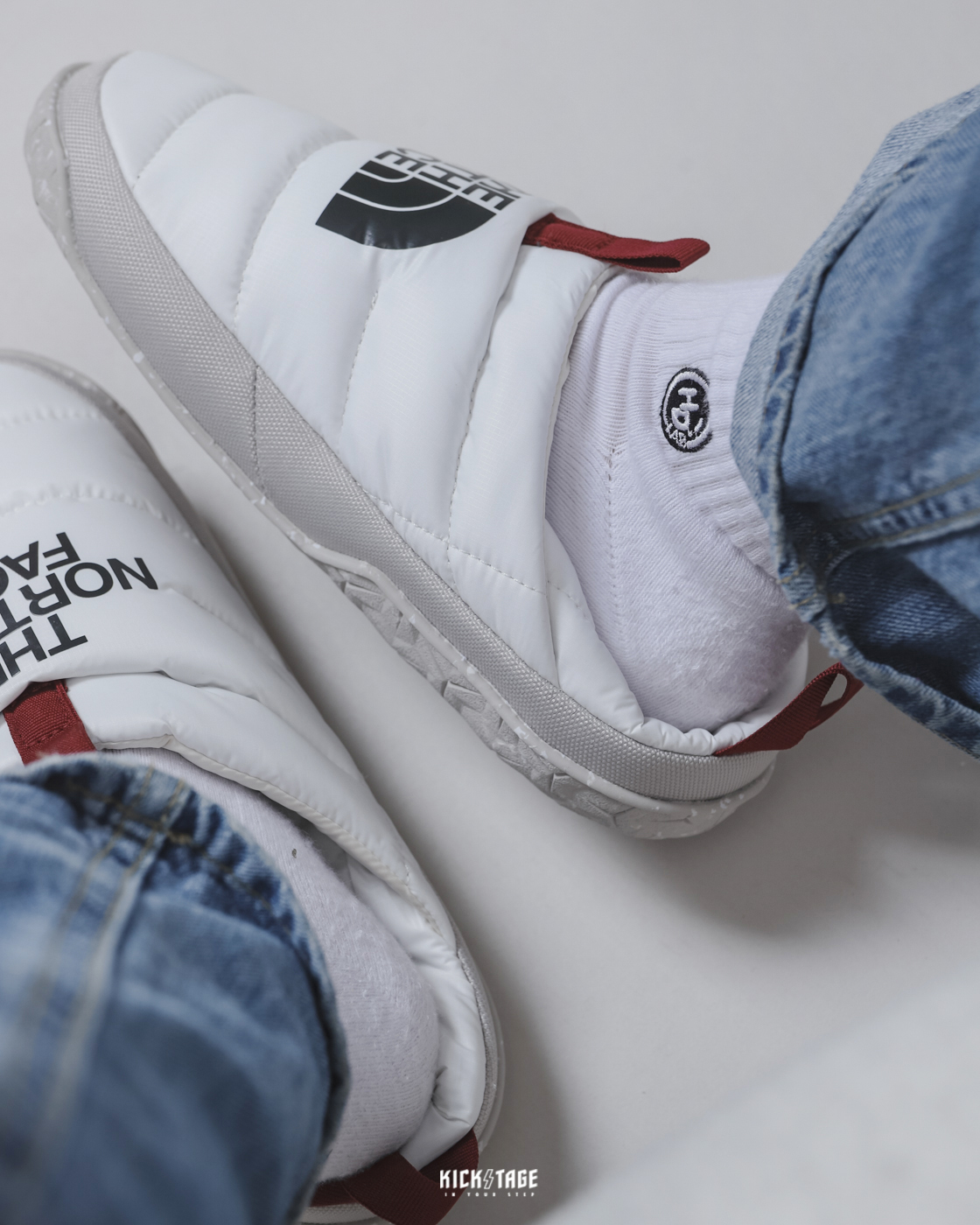 女鞋 THE NORTH FACE W NUPTSE MULE TNF 白灰色 後跟可踩 日系 羽絨 澎澎穆勒鞋 懶人鞋【NF0A5G2BQ4C】