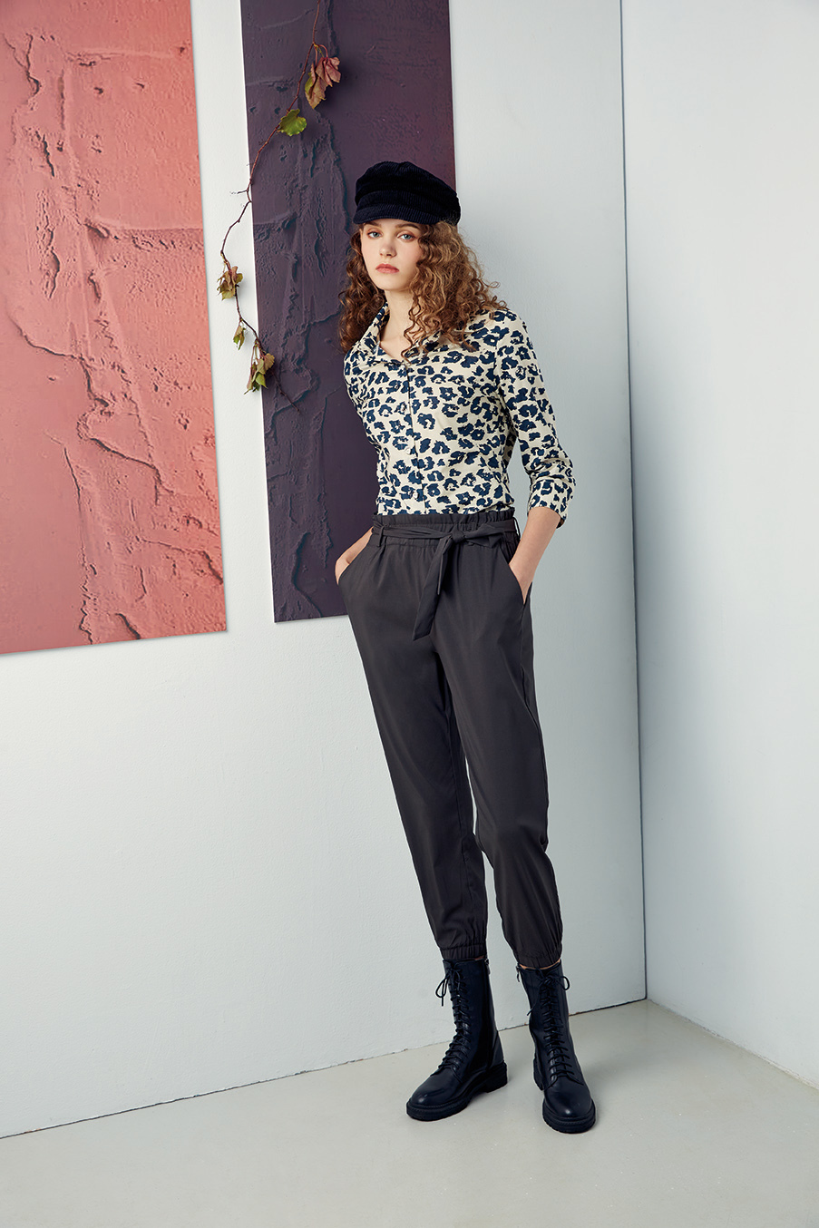 時尚休閒鬆緊腰綁帶設計縮口褲R6131