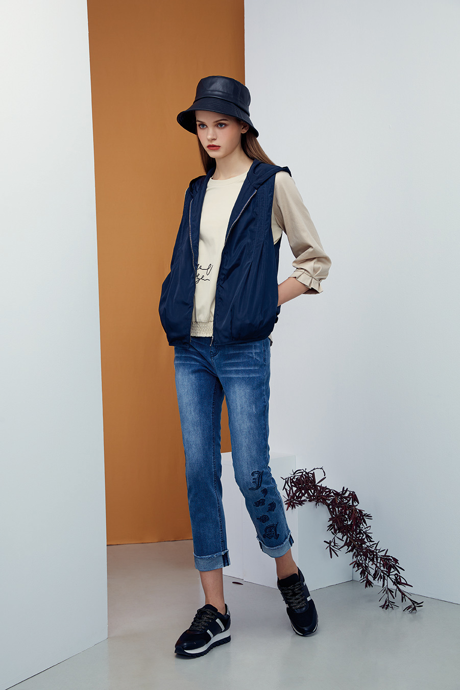 學院風造型連帽保暖背心R6211