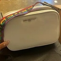 [S] KARL LAGERFELD MAYBELLE CAMERA CROSSBODY BAG,WHITE/RAINBOW, 194775247040 (SKL258)