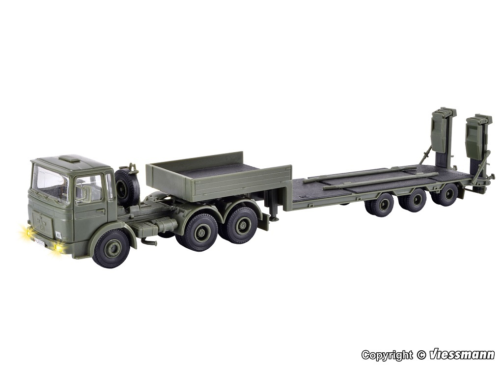 Kibri 18024 HO Military MAN with low-loader trailer