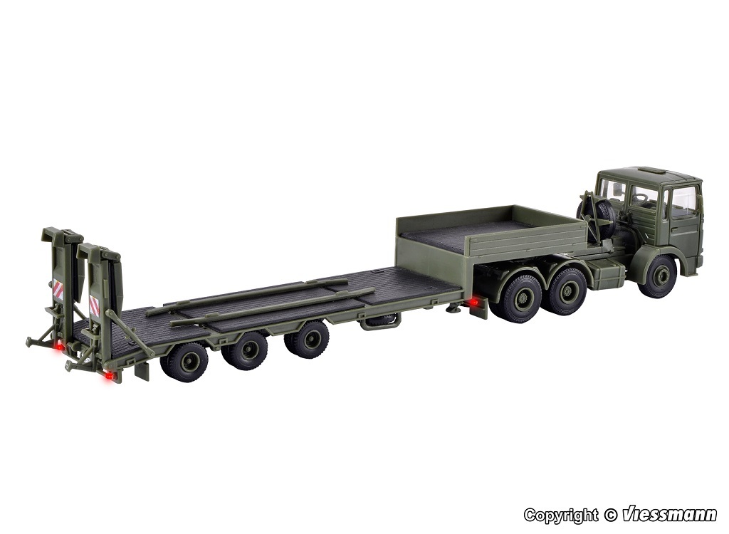 Kibri 18024 HO Military MAN with low-loader trailer