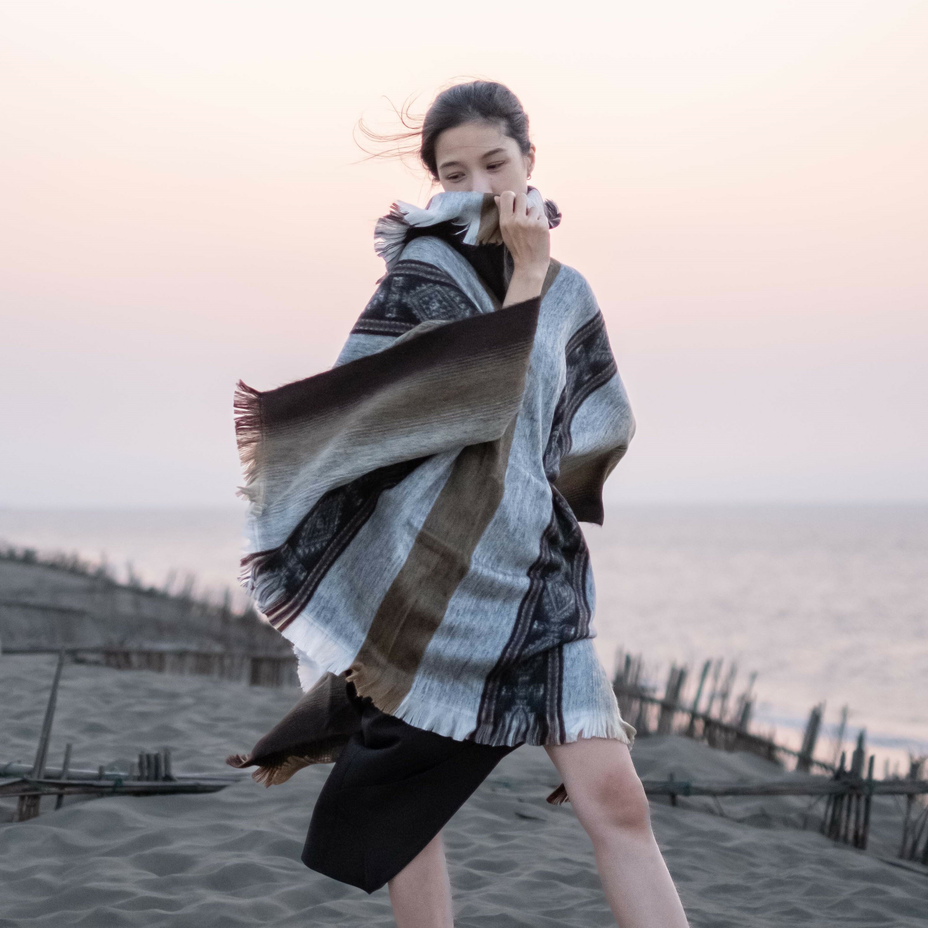 安地斯羊駝斗篷｜Baby alpaca－帕拉卡斯｜厄瓜多