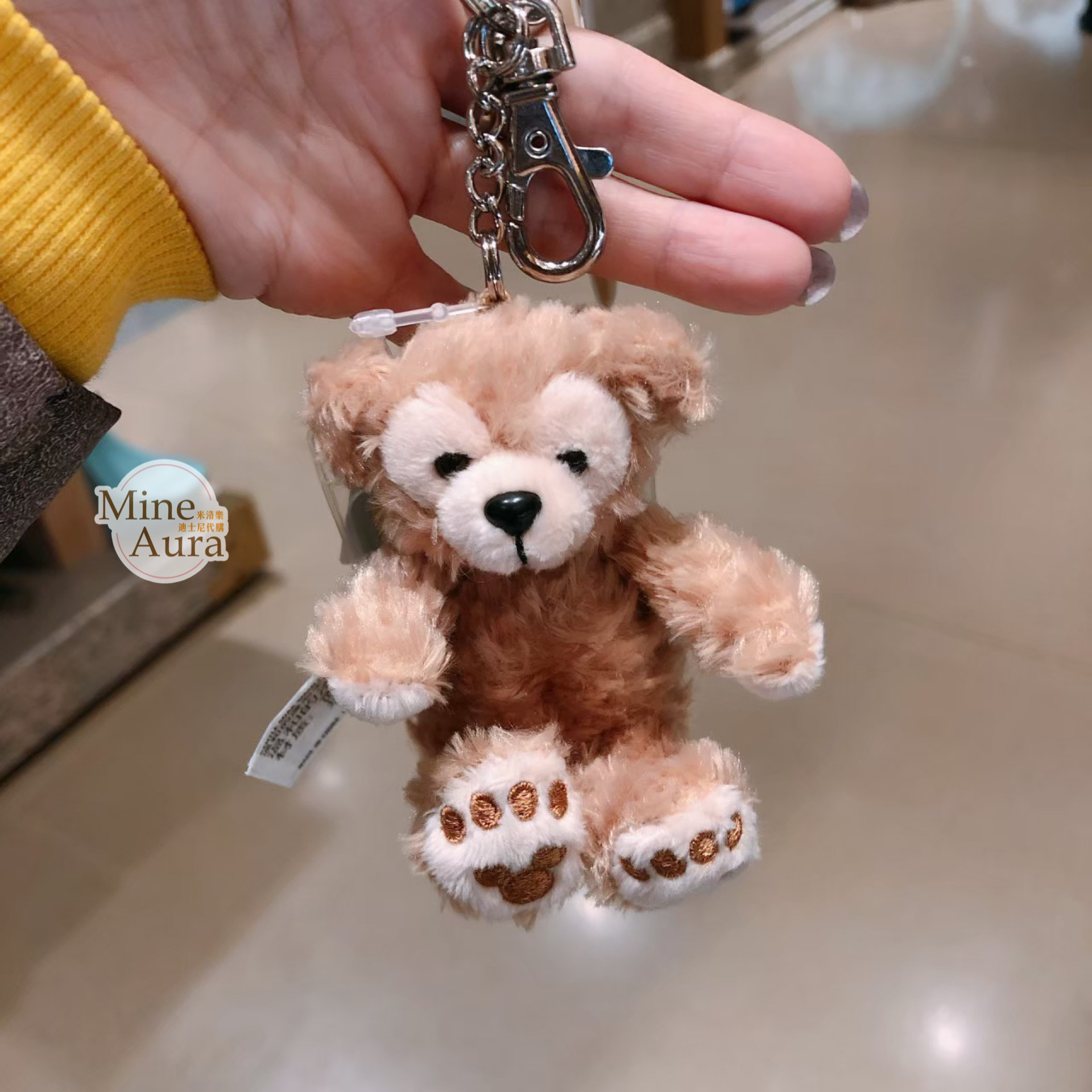 達菲 Duffy 坐姿 吊飾 鑰匙圈 -上海迪士尼樂園