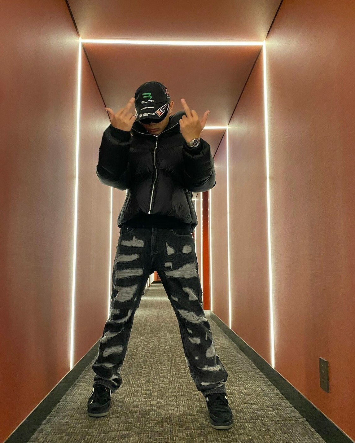 OPO DESIGN WASHED RIPPED JEANS 水洗大破壞補丁牛仔褲