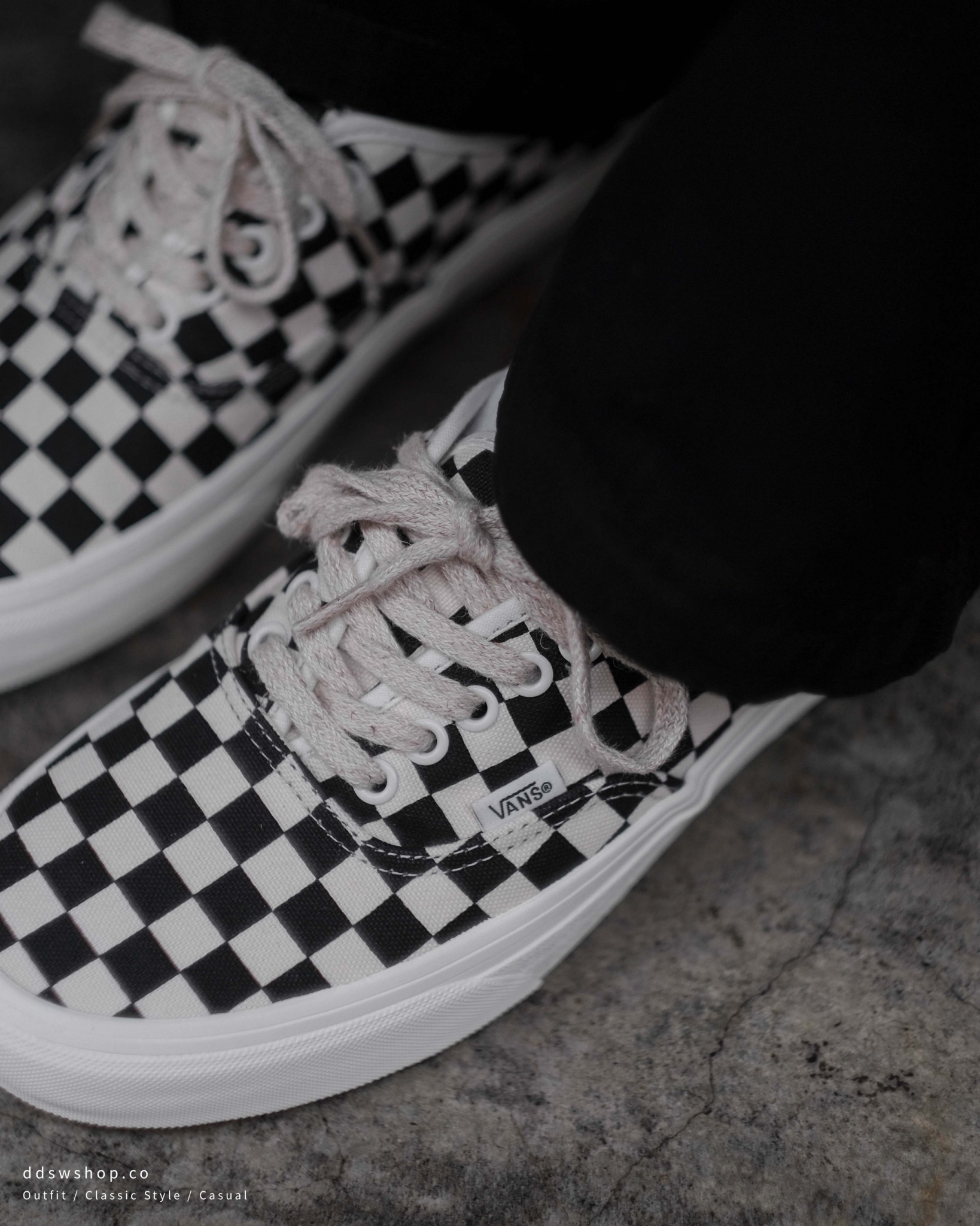 Vans Authentic 棋盤格黑白格軟木塞棉麻環保材質VN0A3MU642E