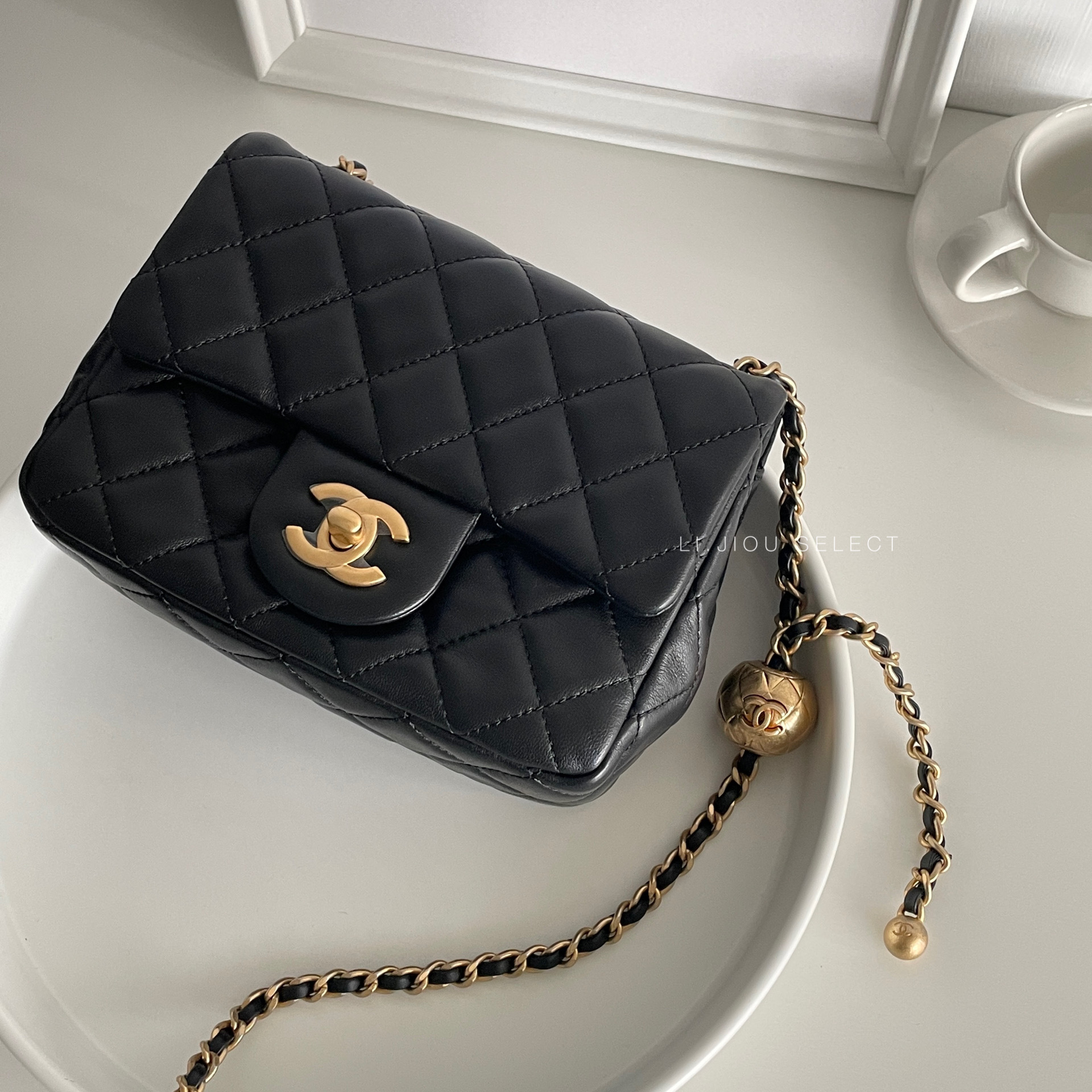 Chanel 黑色羊皮 金球方胖