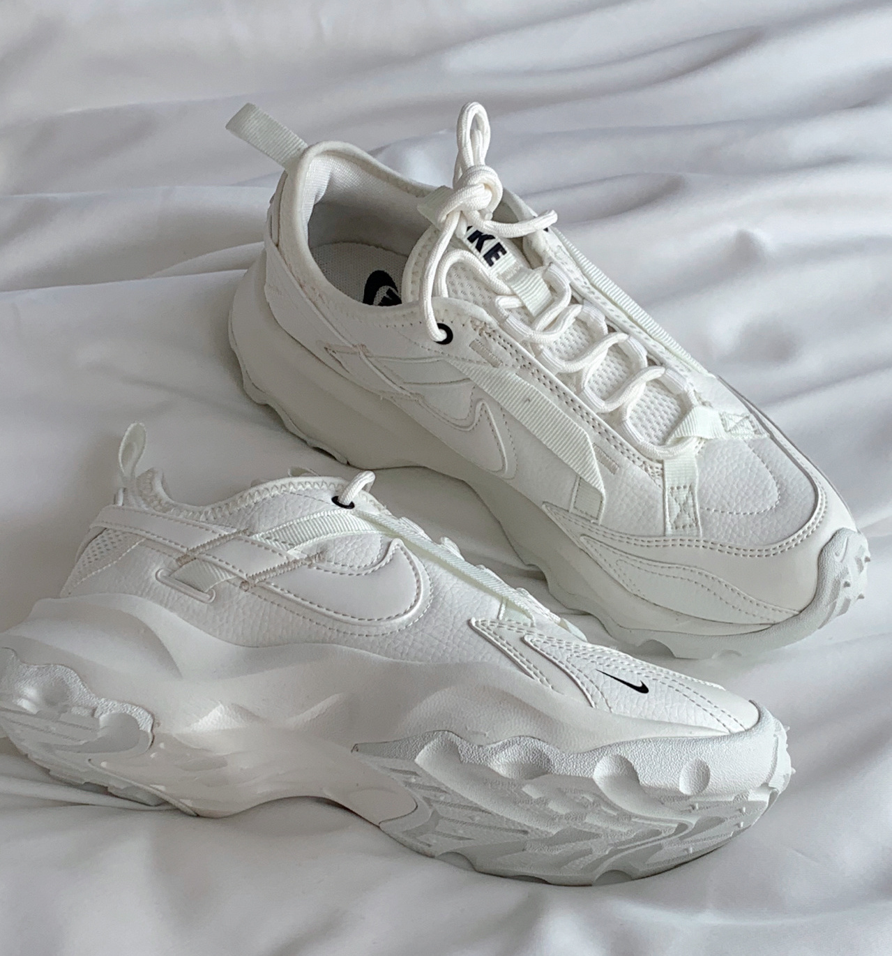 NIKE TC7900 白 米白 TC 7900 增高鞋 老爹鞋 DD9682-100 / 調貨