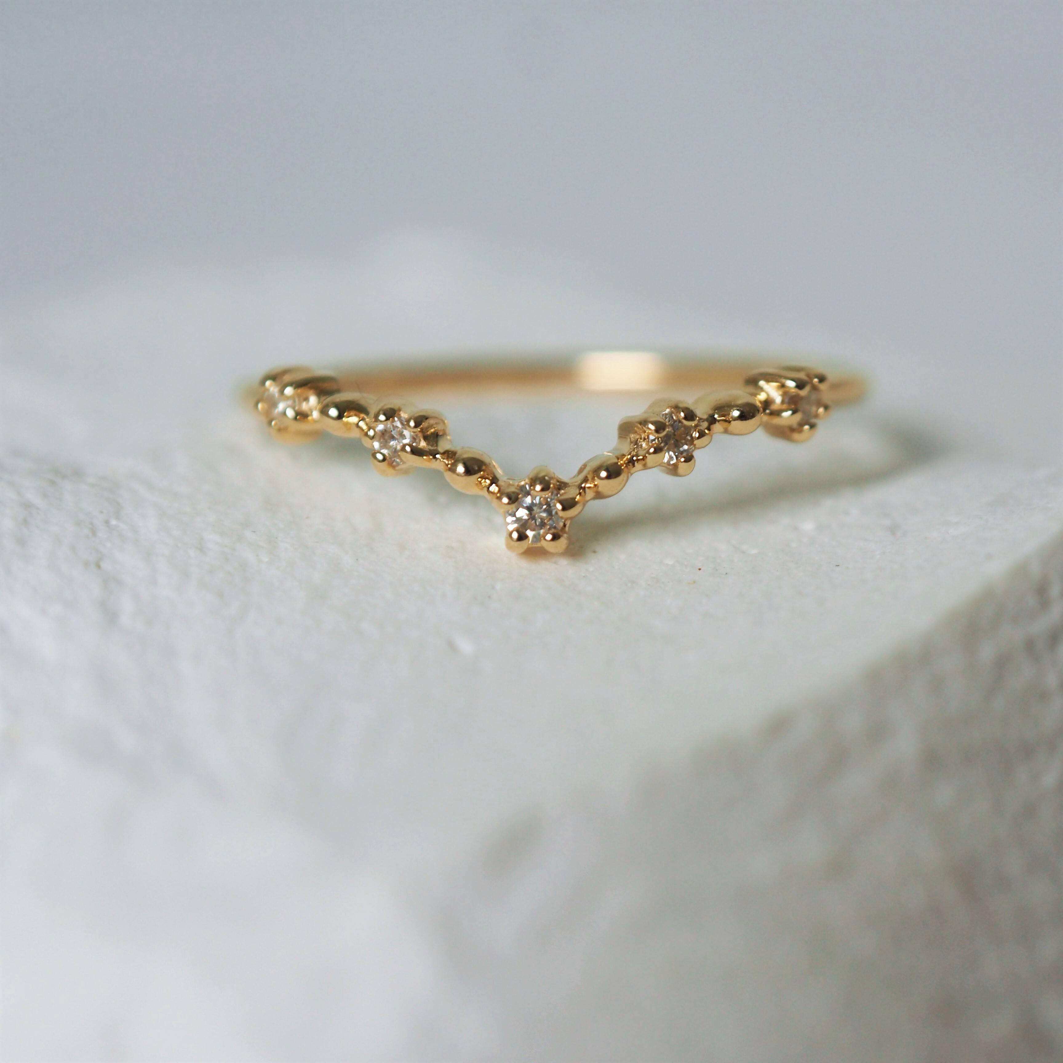 14K Stardust五顆真鑽V形戒指