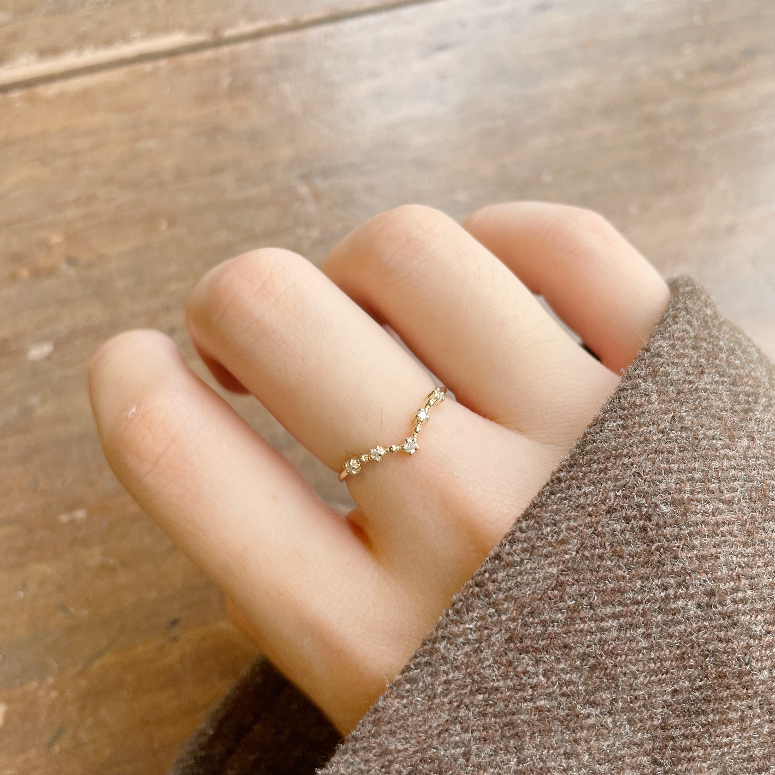 14K Stardust五顆真鑽V形戒指