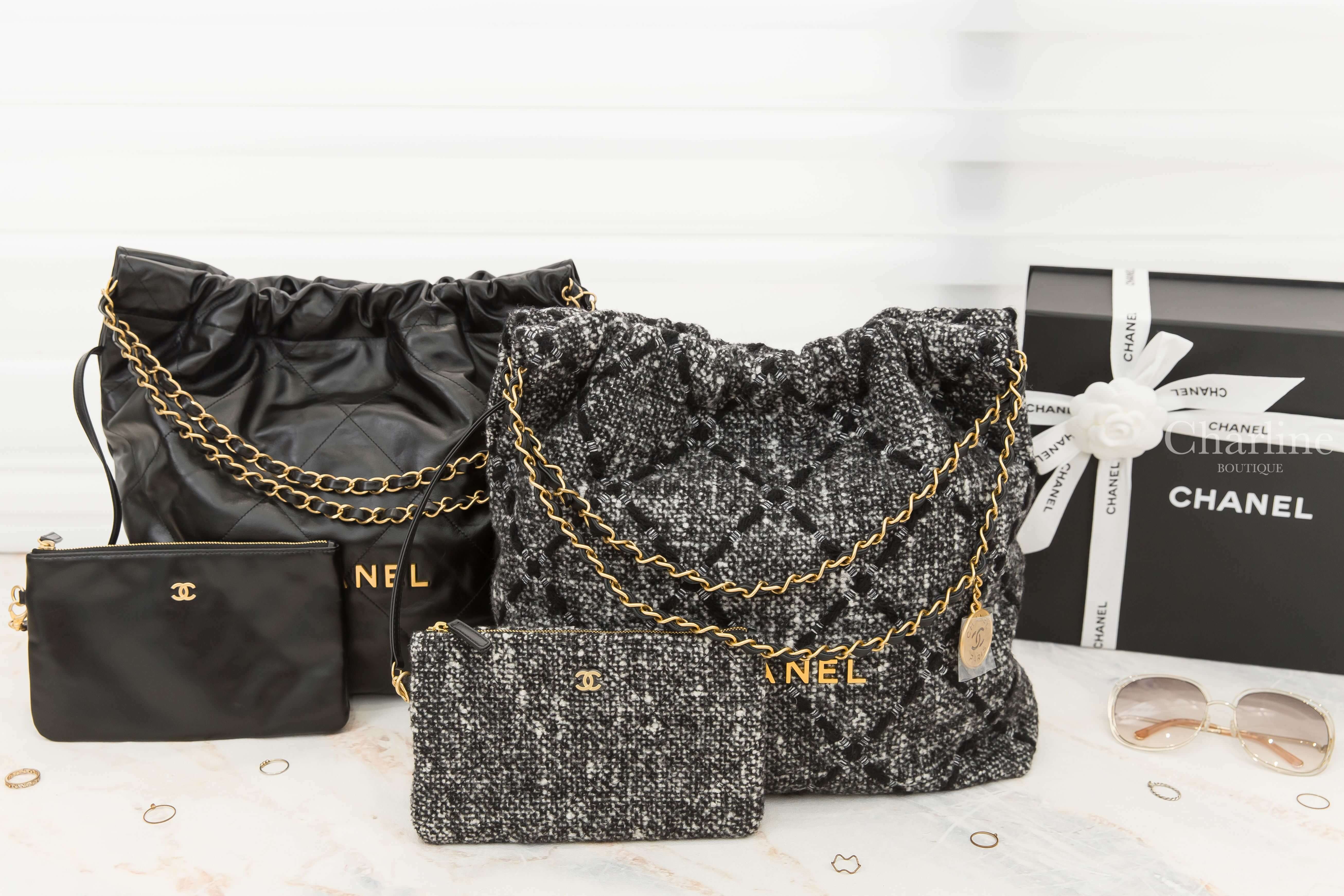 Chanel Chanel 22 Handbag 黑色金字徽章鍊帶中型牛皮大菱格紋肩背包,Chanel Chanel 22 Handbag 黑灰色粗花呢金字徽章鍊帶中型羊毛大菱格紋肩背包-Charline Boutique 精品代購