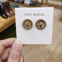 [S] TORY BURCH ROPE LOGO RESIN EARRINGS, ROLLED BRASS, 139831-700 (STB190)