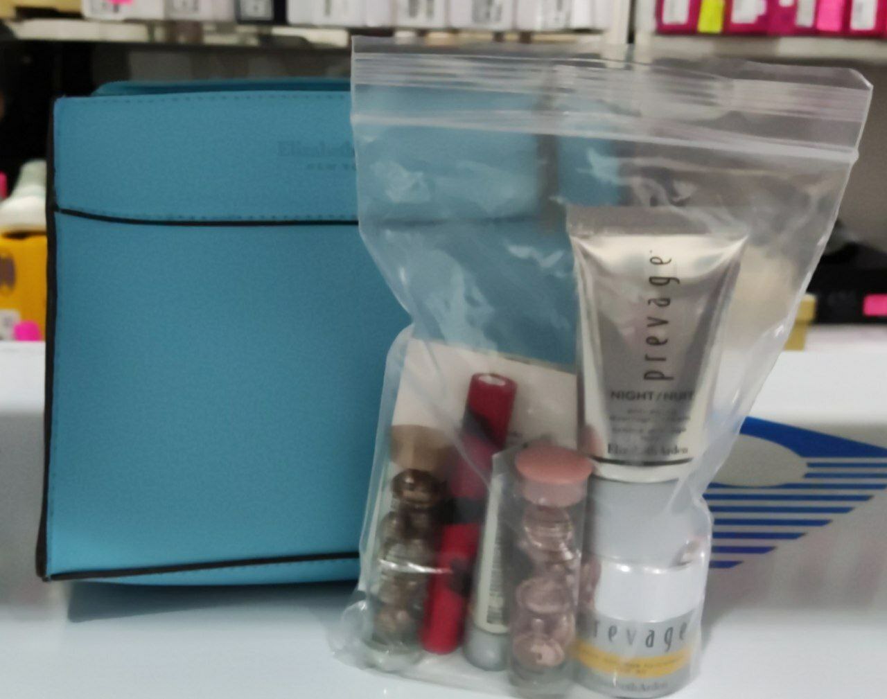 [S] ELIZABETH ARDEN EA 7 PIECE GIFT SET WITH LIGHT BLUE POUCH, SEA38 (SEA38)