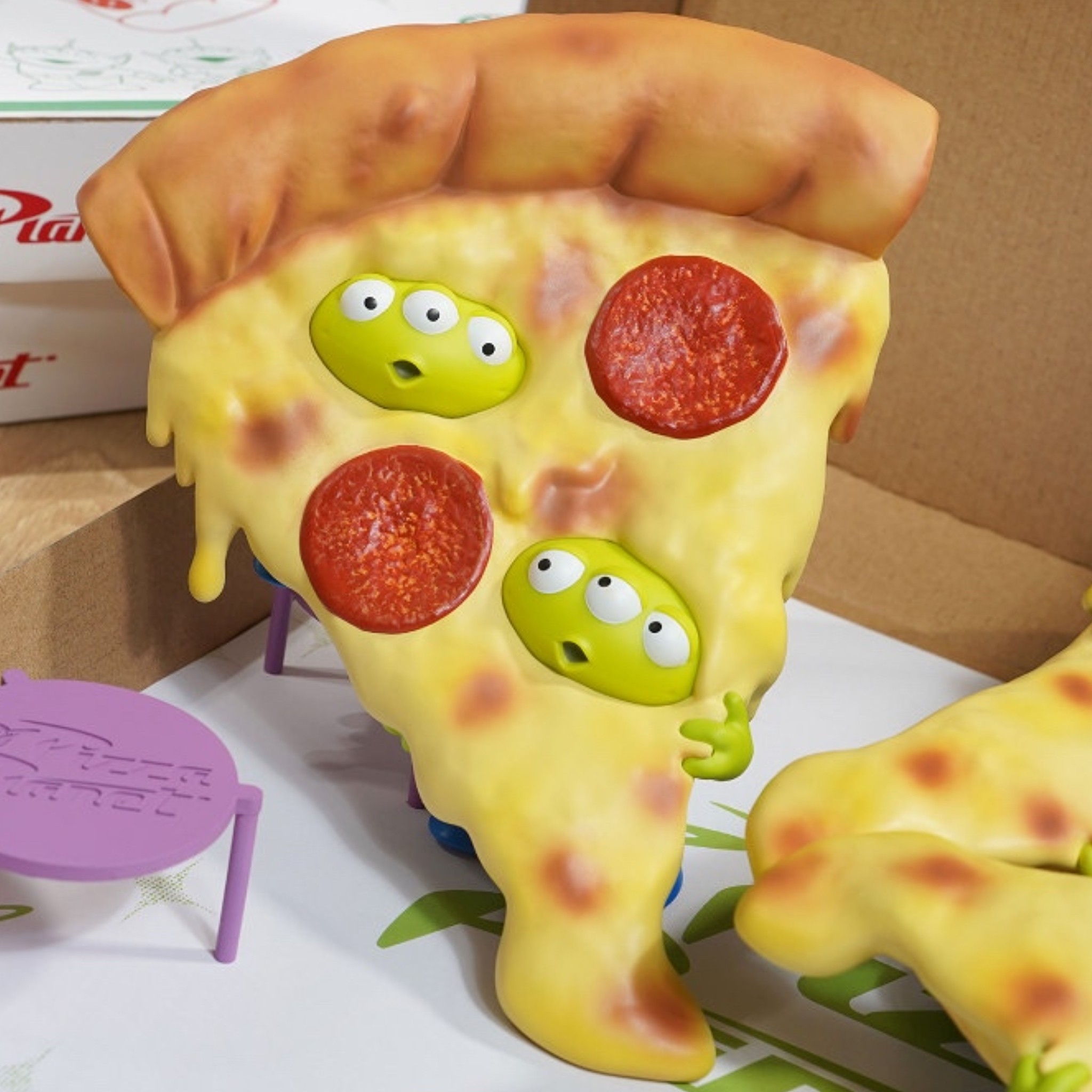 Soap Studio 三眼怪披薩公仔正面照