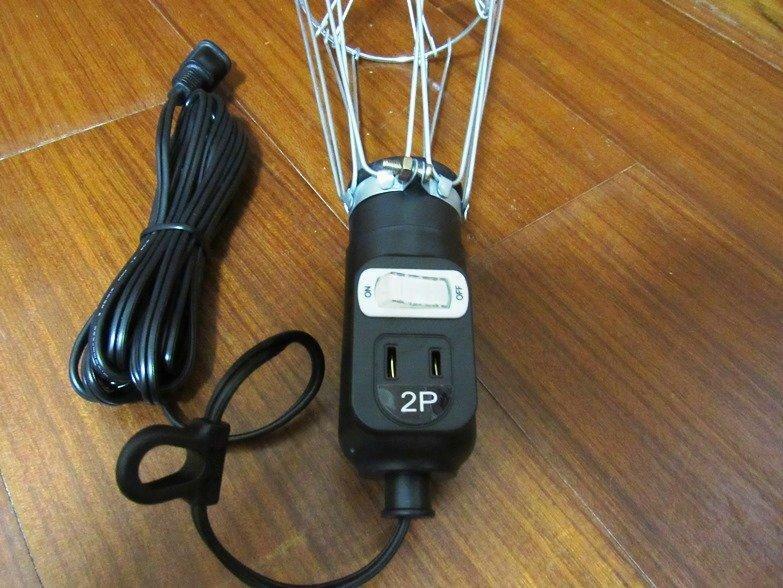 ＊中崙五金【附發票】電精靈 瓷座(扁線)全網 工作燈 照明燈 探照燈 無把手設計 DL-607E 附插座 臺灣製造