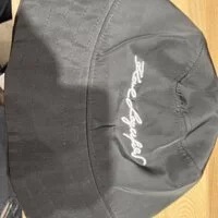 [S] KARL LAGERFELD 21UW3402 SIGNATURE BUCKET HAT, BLACK, 8720092388573 (SKL365)