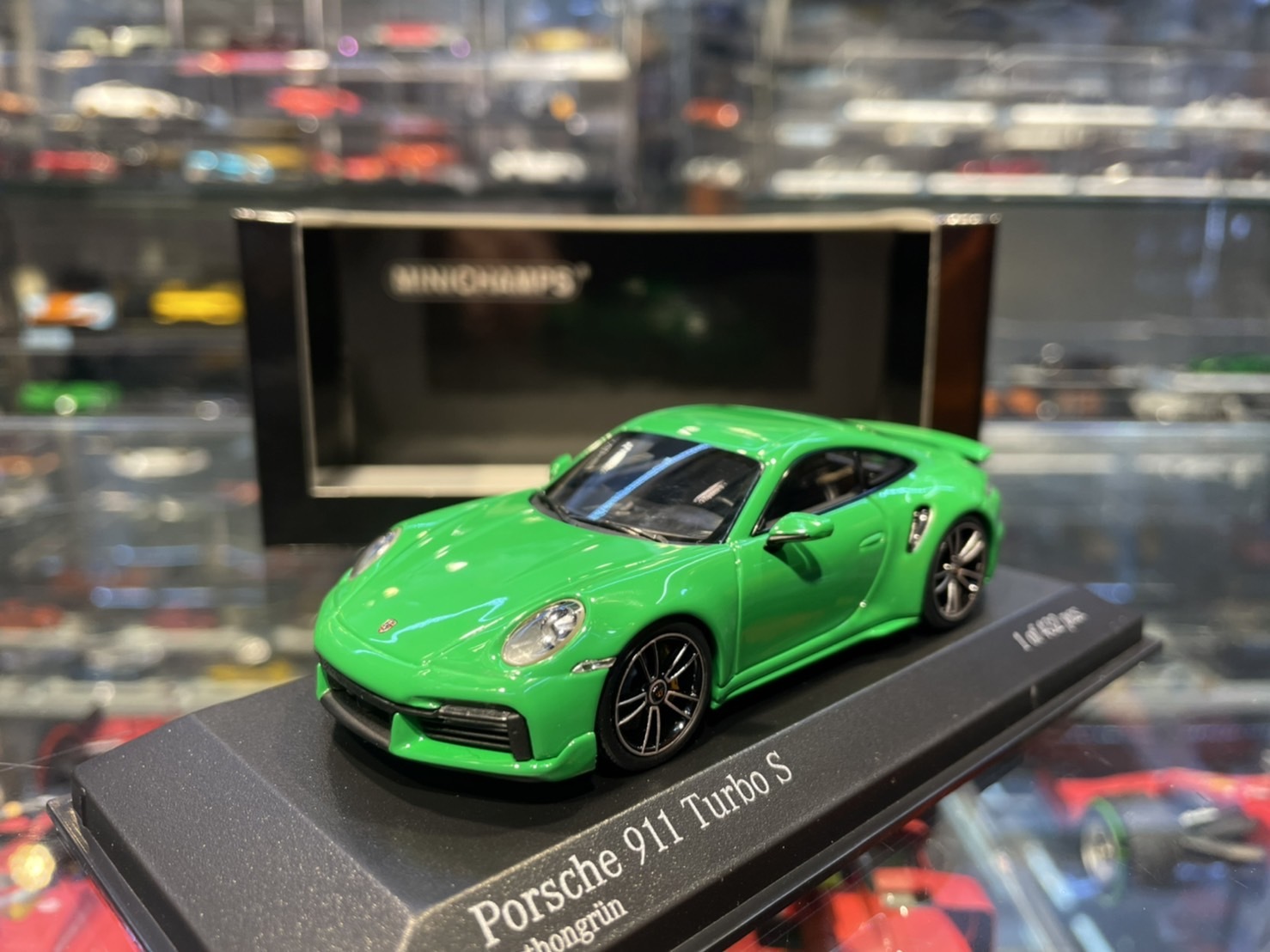 MINICHAMPS Porsche 911 992 Turbo S Sport Design 1/43